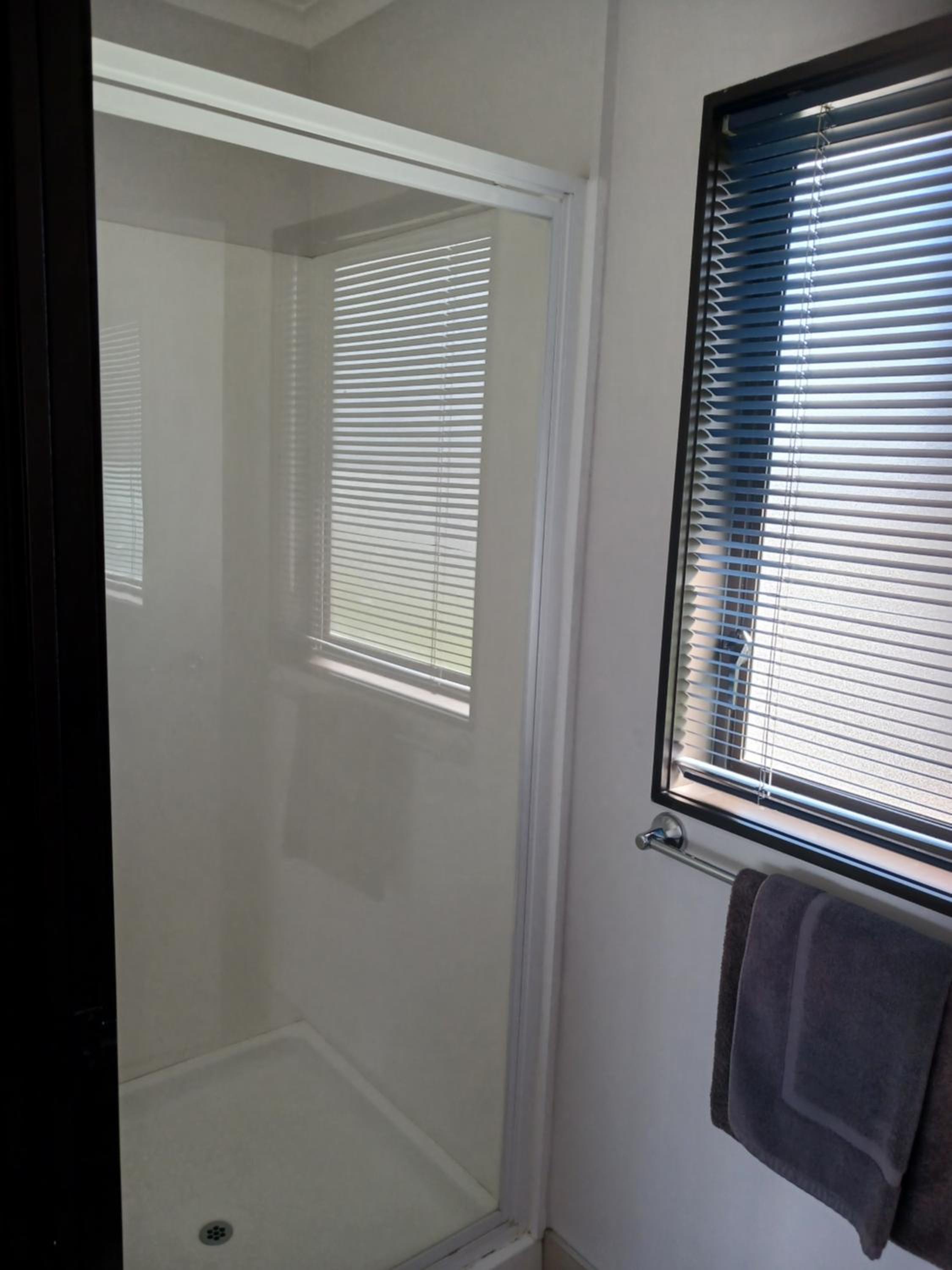 Studio Apartment with Kitchenette photo 2