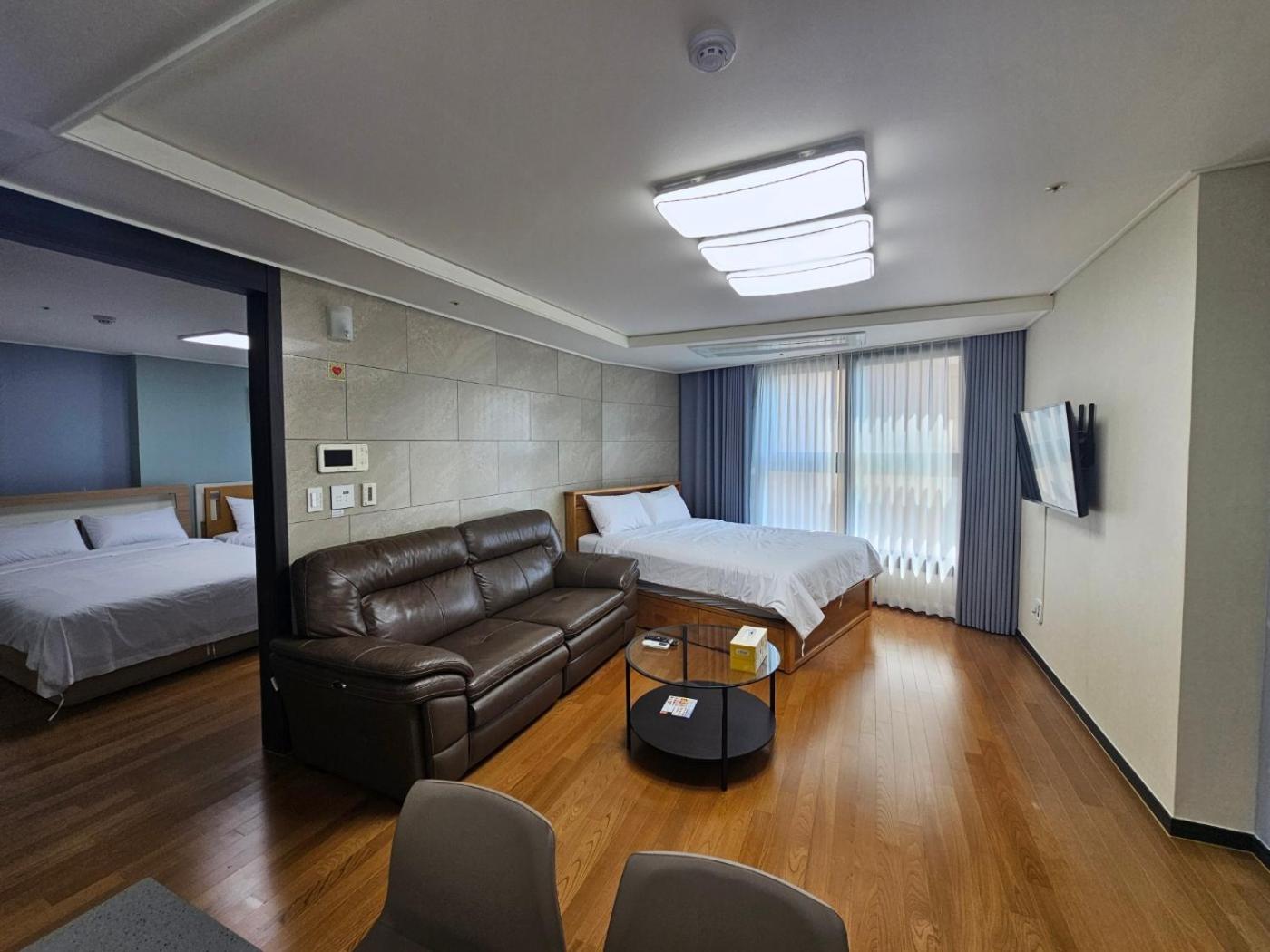 King Suite with Ocean View
