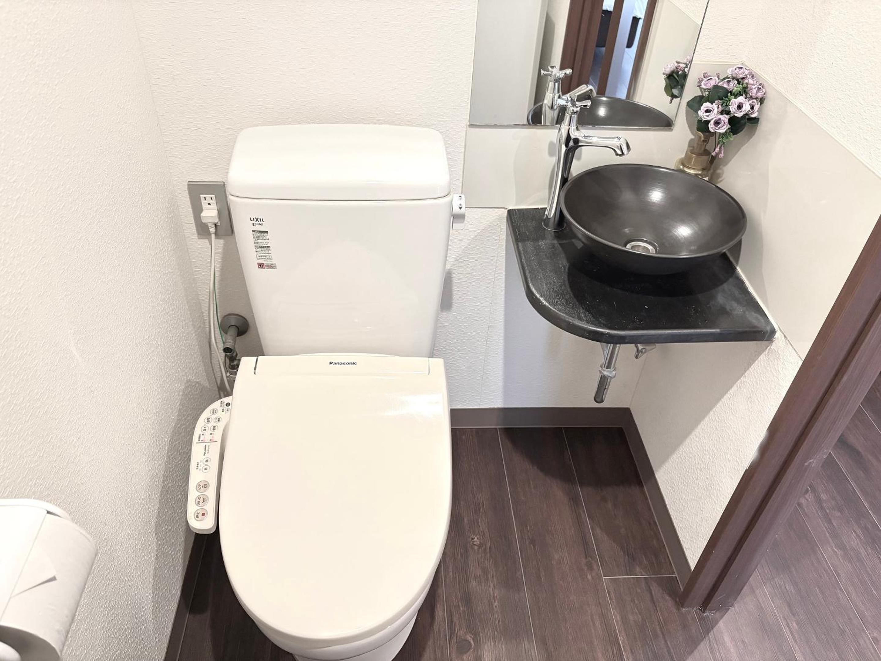 Double Room - Photo 9