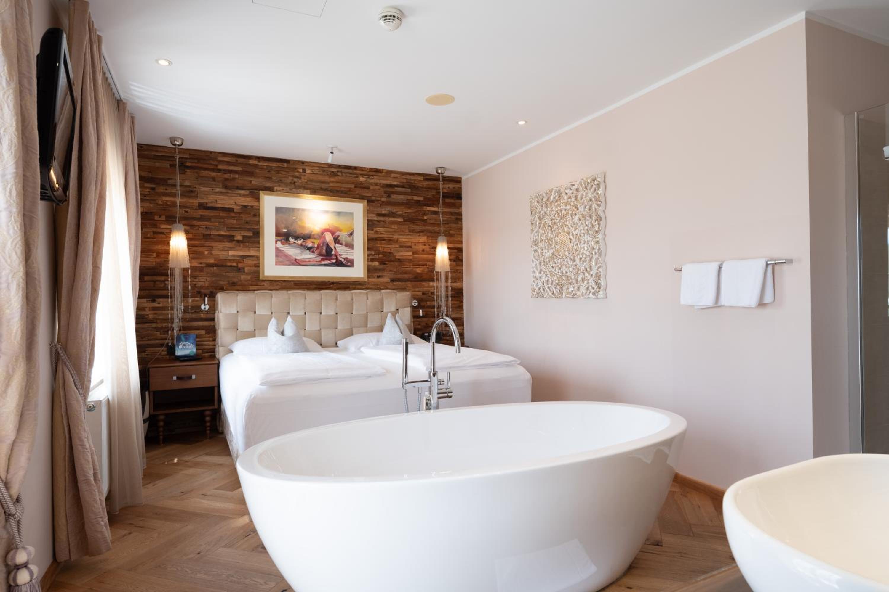 Suite with Garden View photo 1