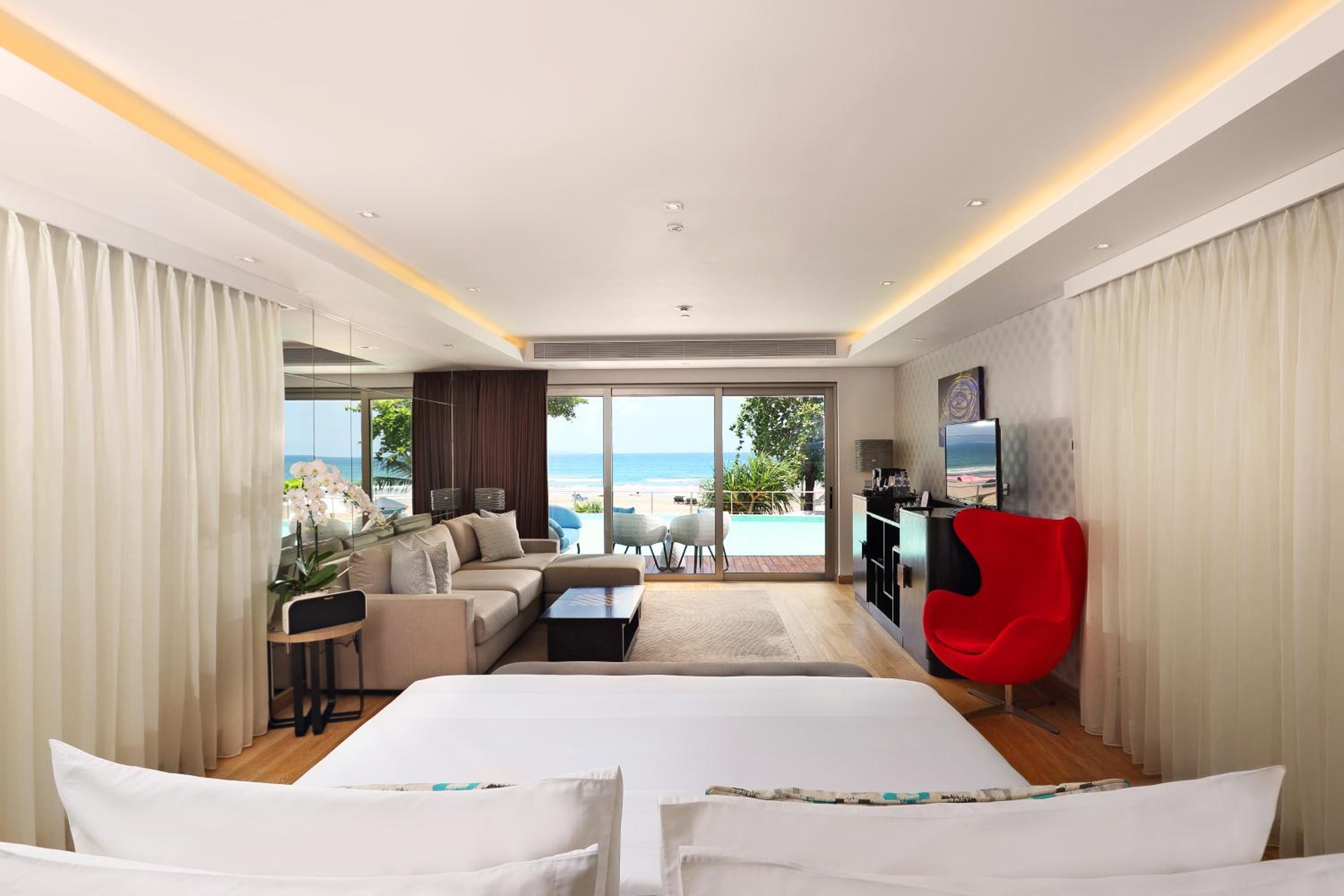 Premium Suite with Pool Access