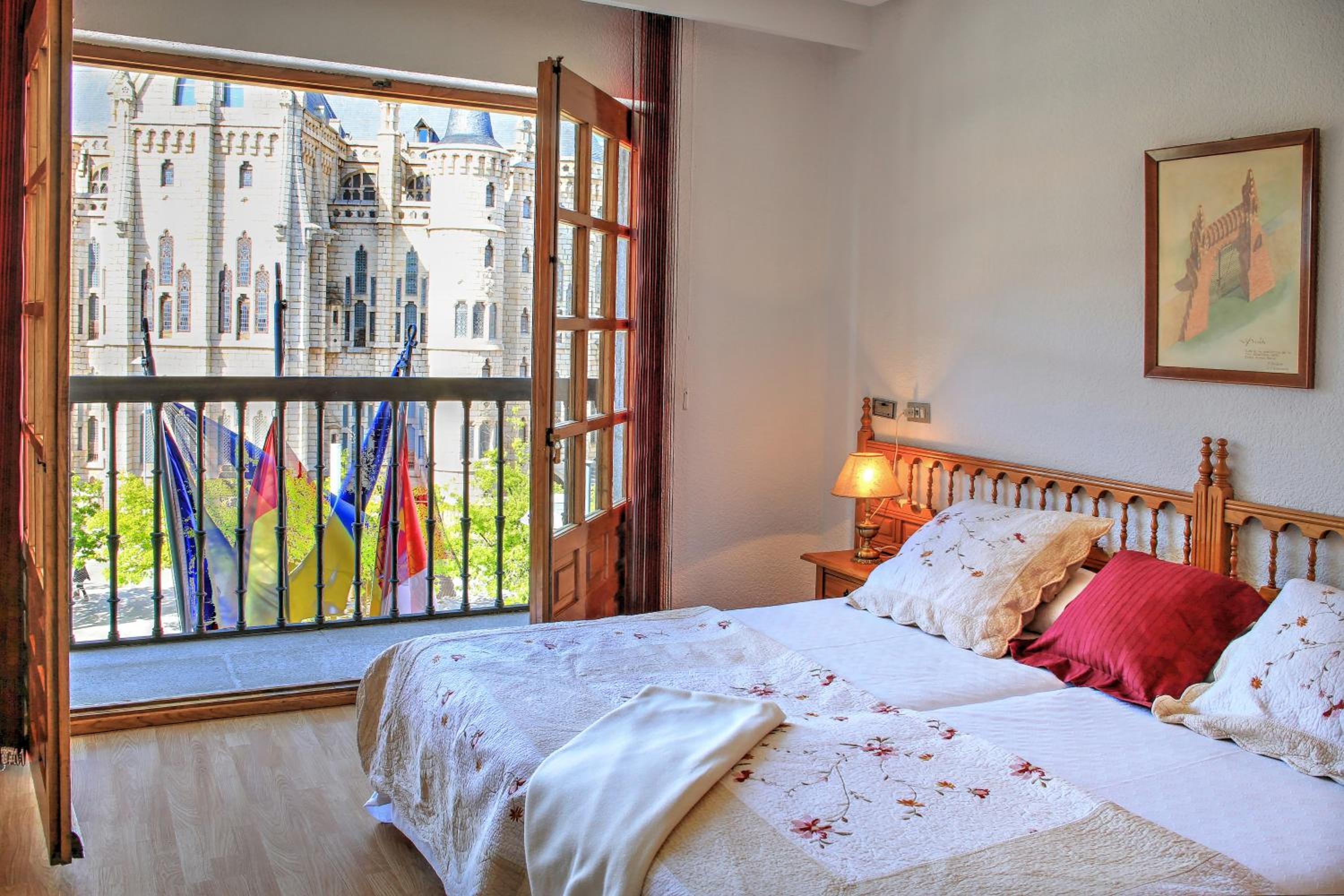 Double or Twin Room with View photo 3