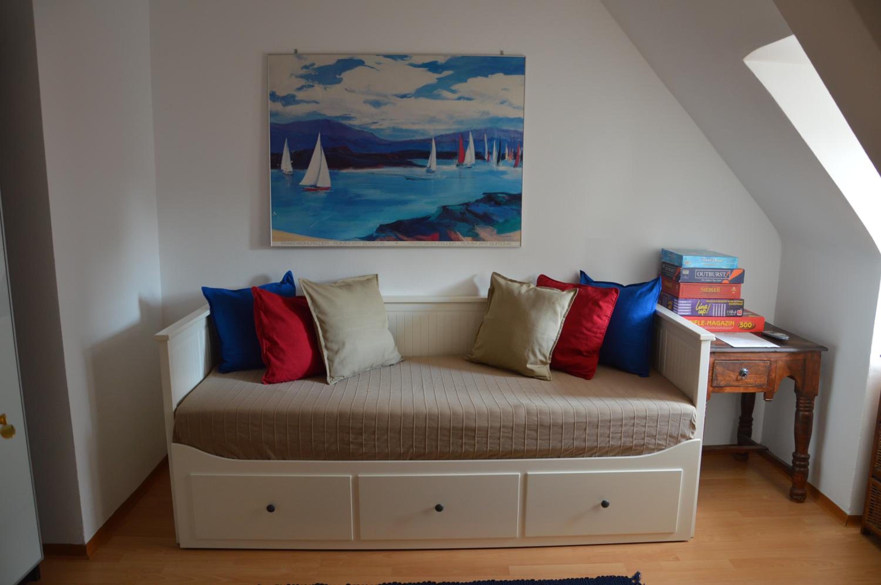 Three-Bedroom Apartment photo 1