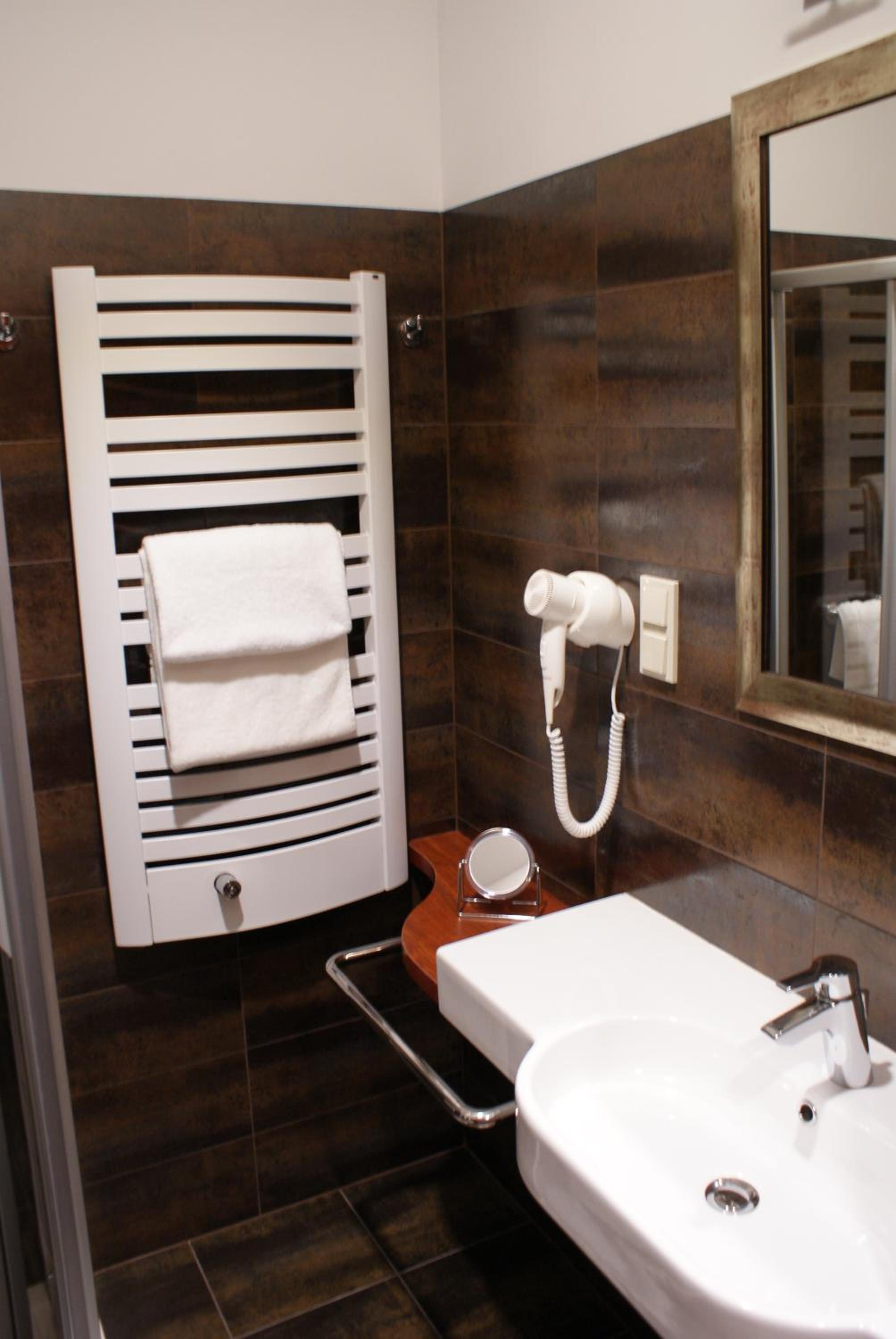 Single Room - Photo 7