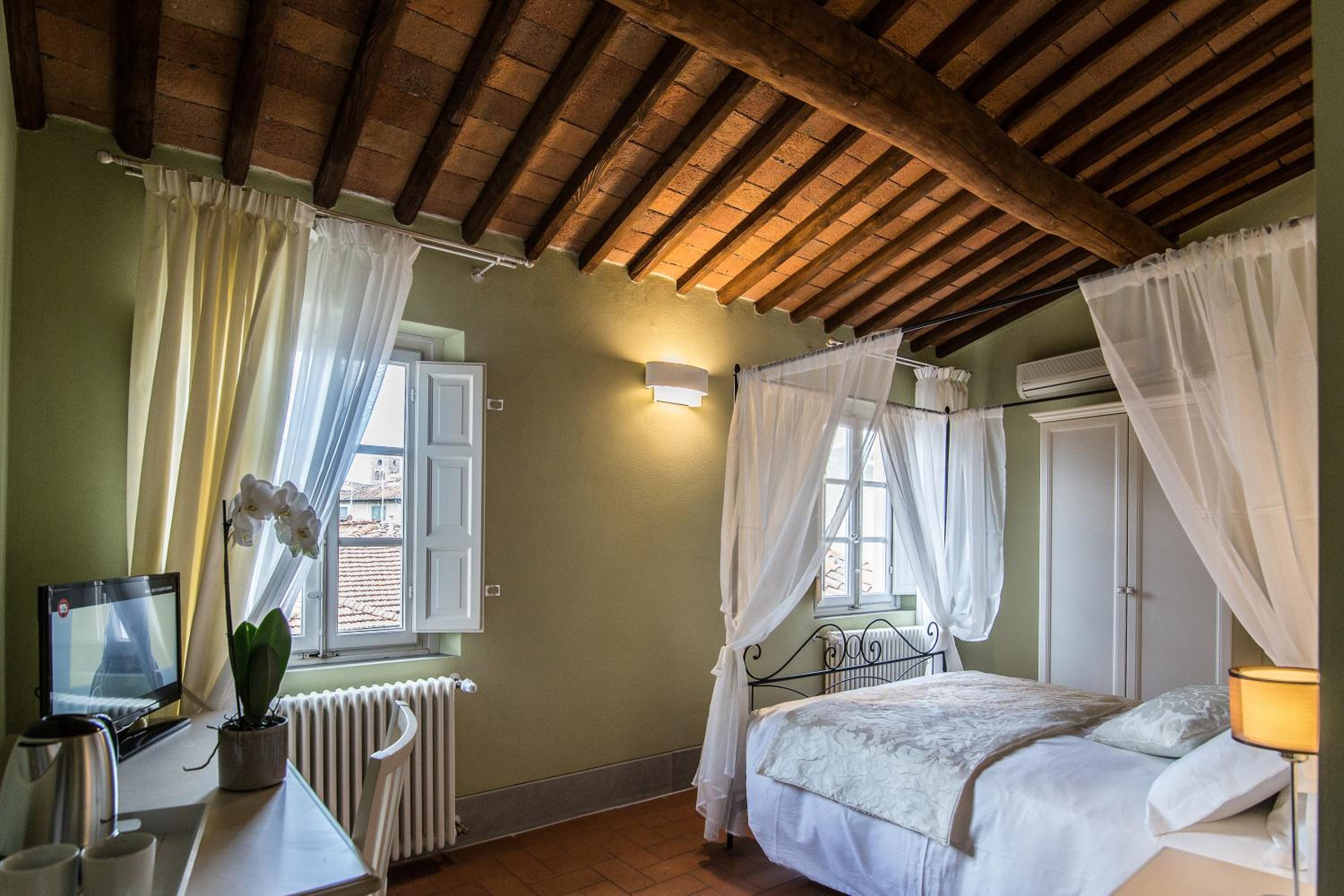 Suite - Split Level photo 1