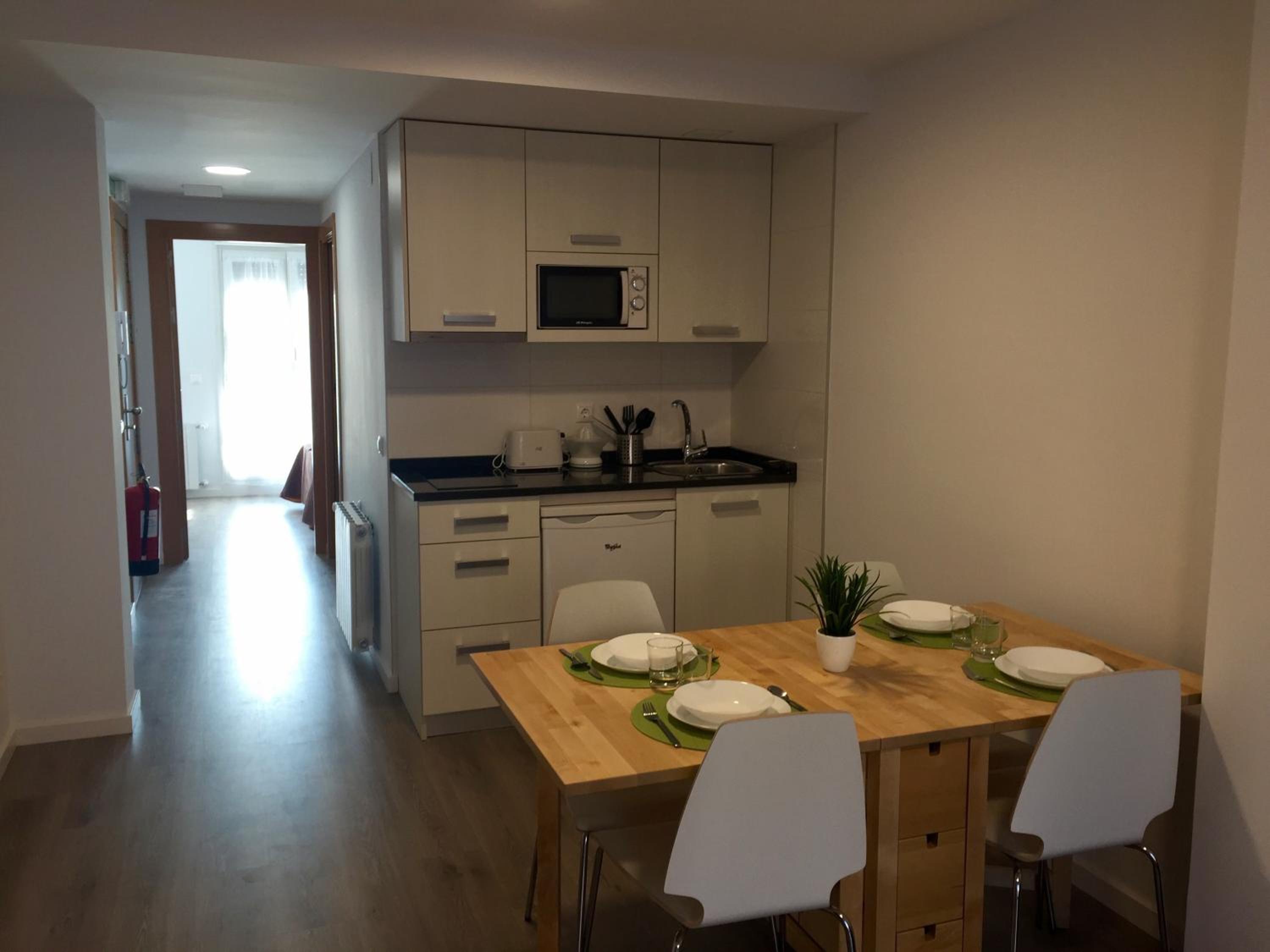 Two-Bedroom Apartment - Photo 2