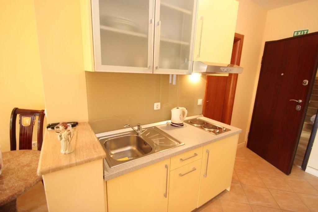 Studio Apartment photo 3