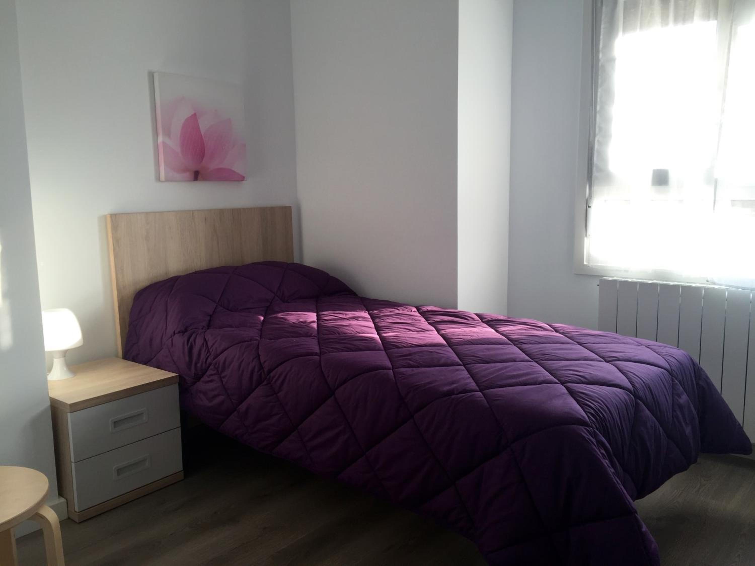 Three-Bedroom Apartment - Photo 3