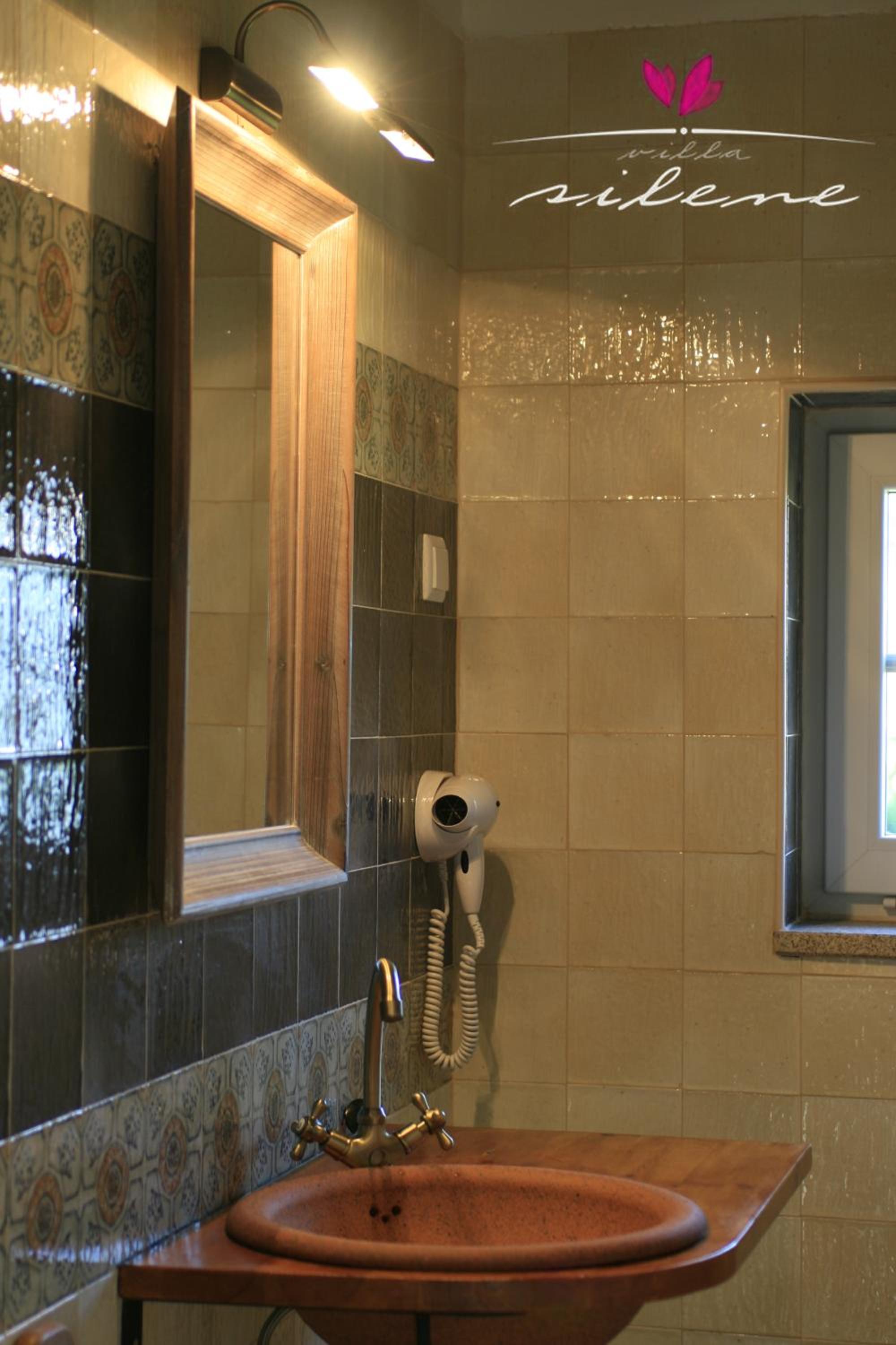 Two-Bedroom Suite photo 2