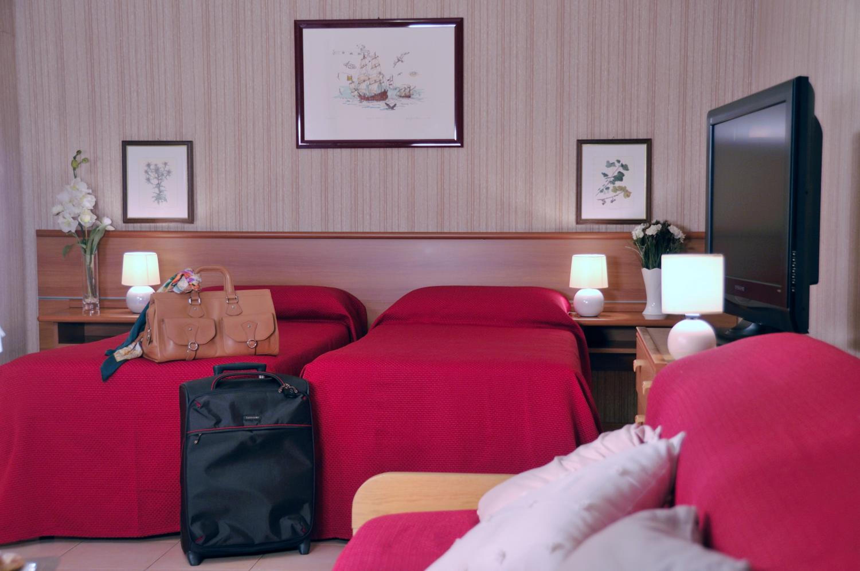 Triple Room - Photo 1