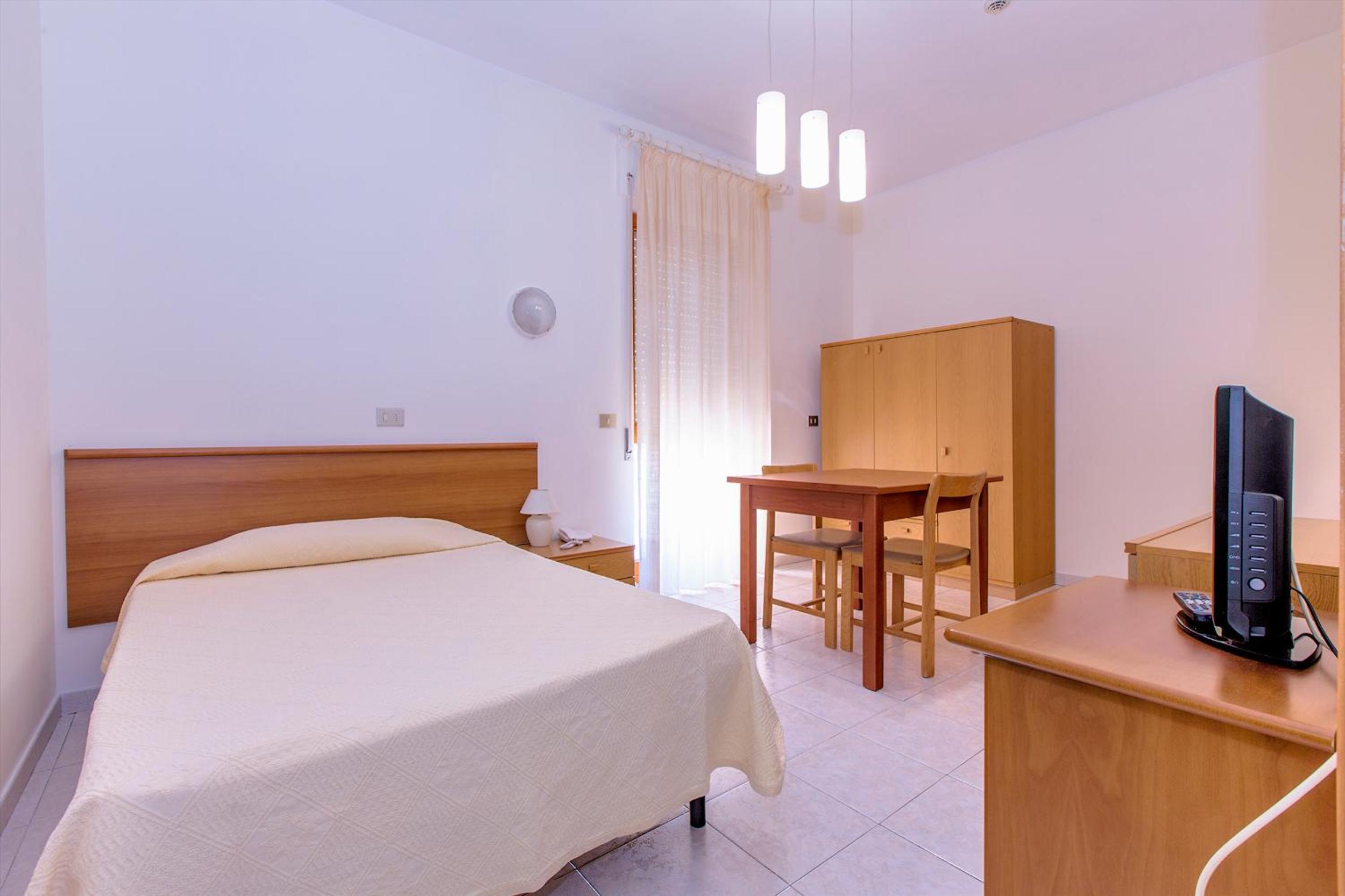 Studio (1 Adult)