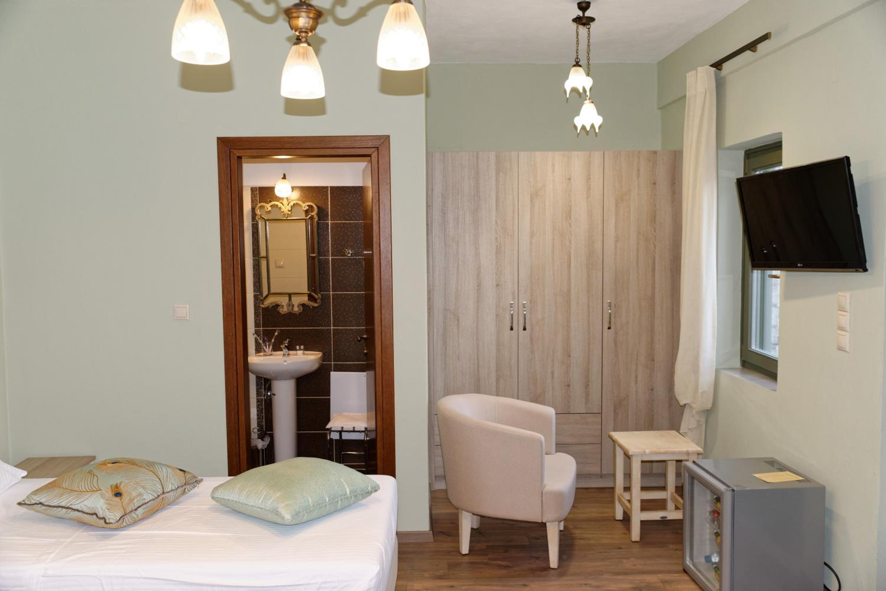 Triple Room - Photo 3