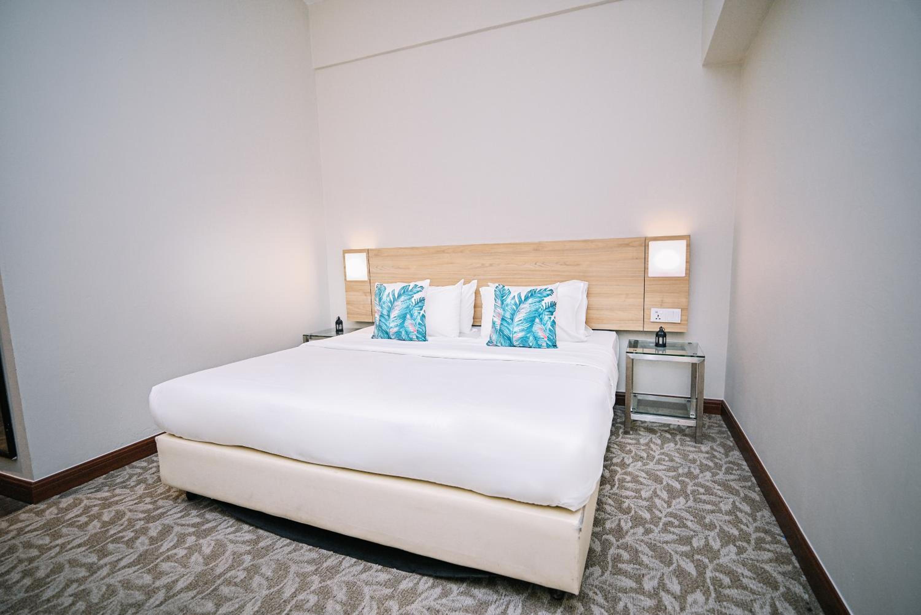 Standard King Room photo 2