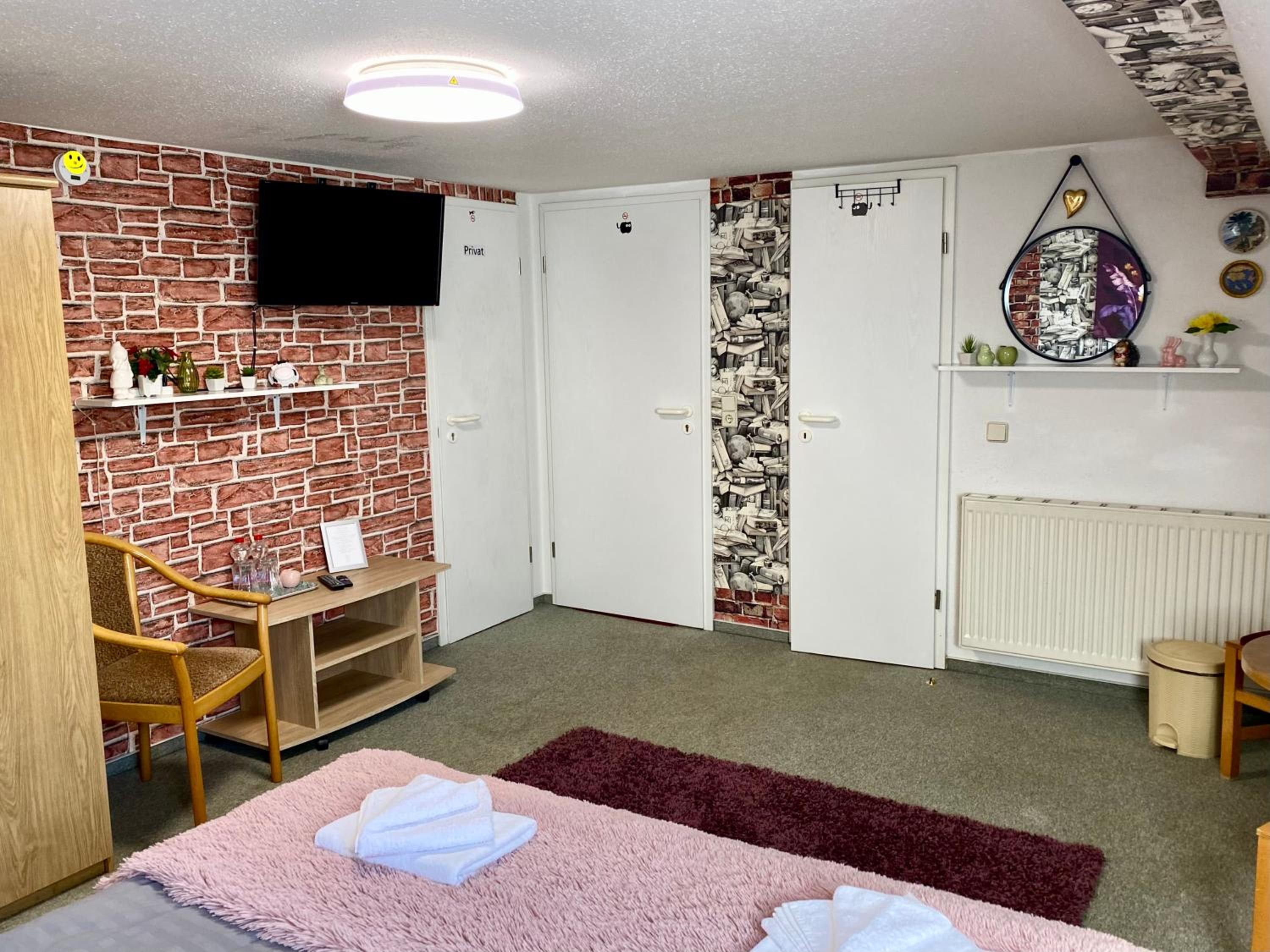 Double or Twin Room with Shower photo 2