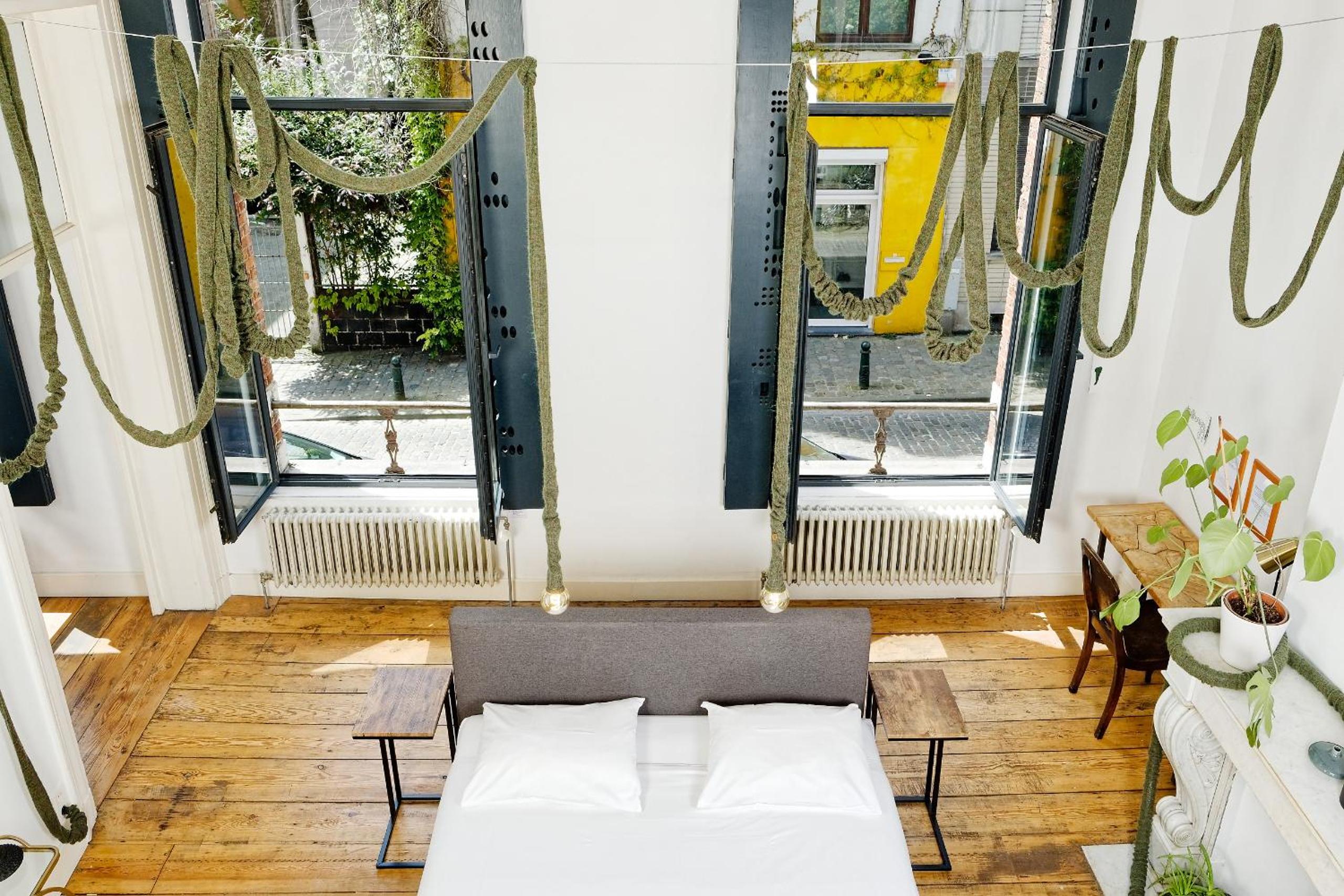 Deluxe Room - Photo 14