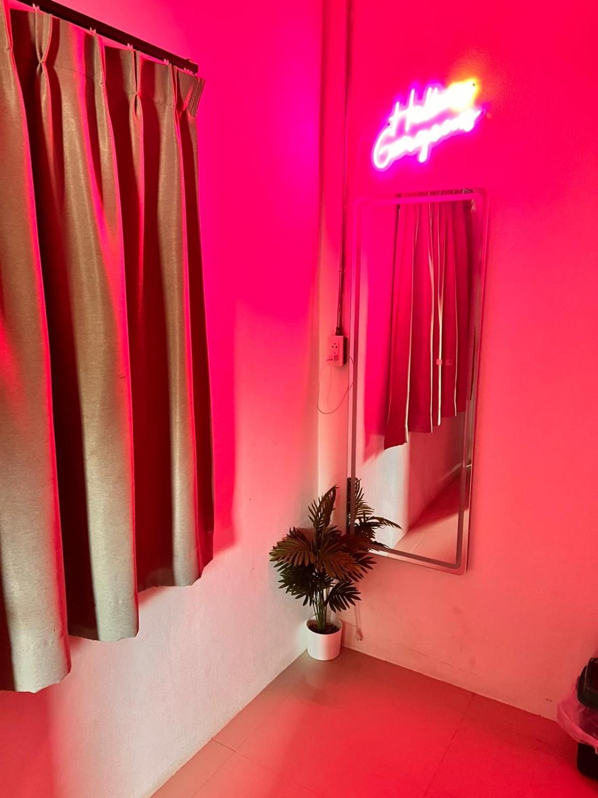 Twin Room with Shared Bathroom photo 1