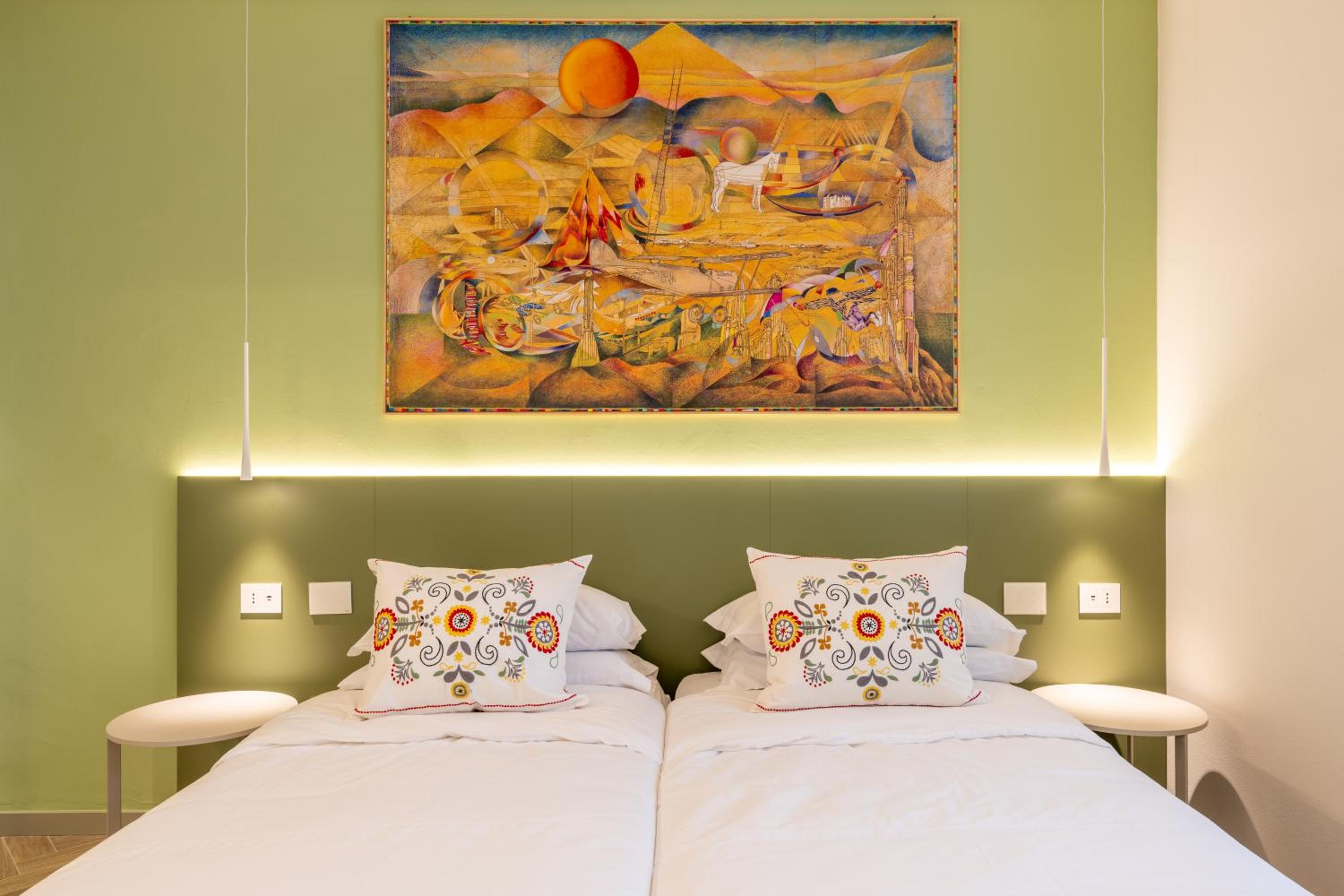 Deluxe Double or Twin Room photo 3