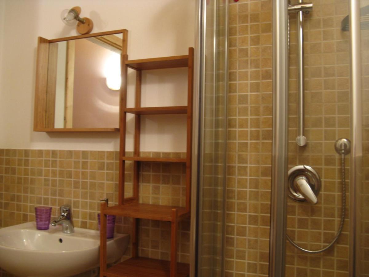 Studio Apartment photo 3