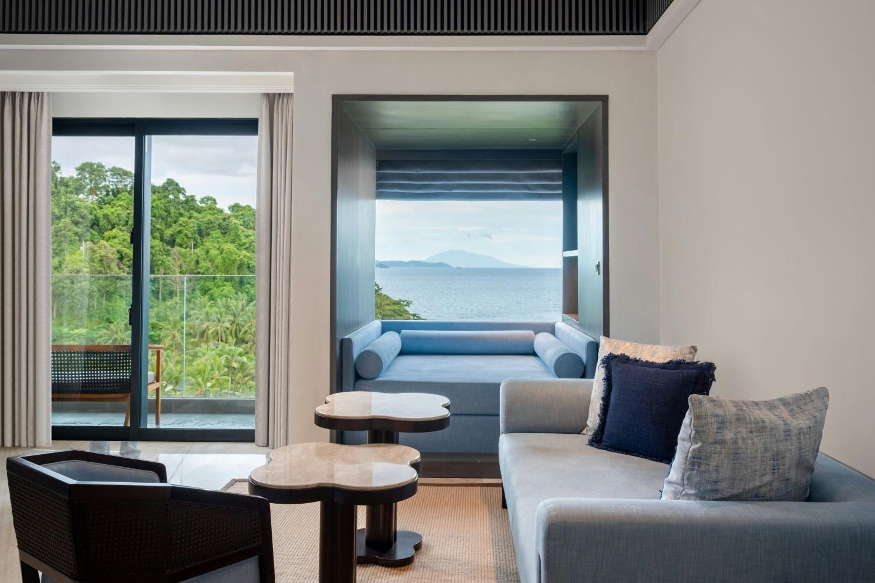 Studio King Suite with Ocean View - Photo 2