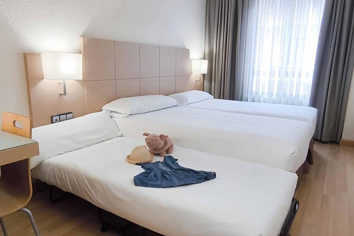 Twin Room with Extra Bed
