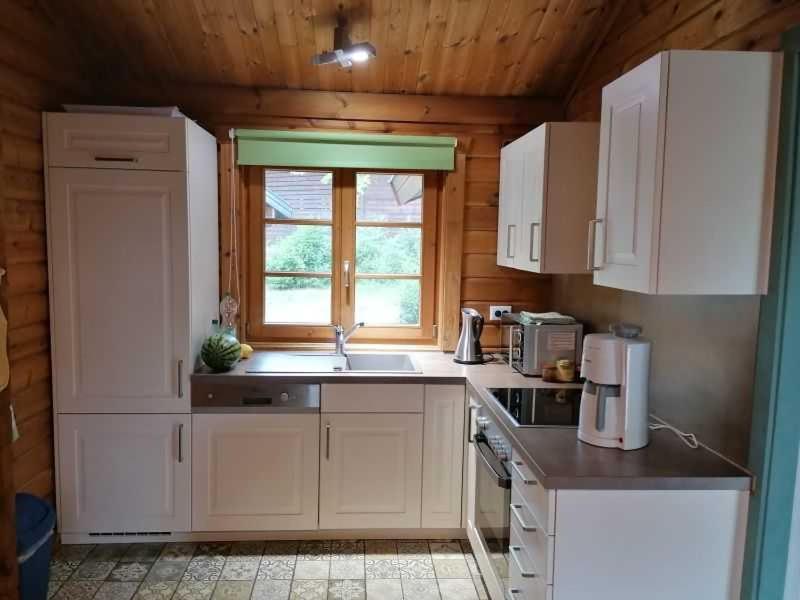 Three-Bedroom House 3 photo 2