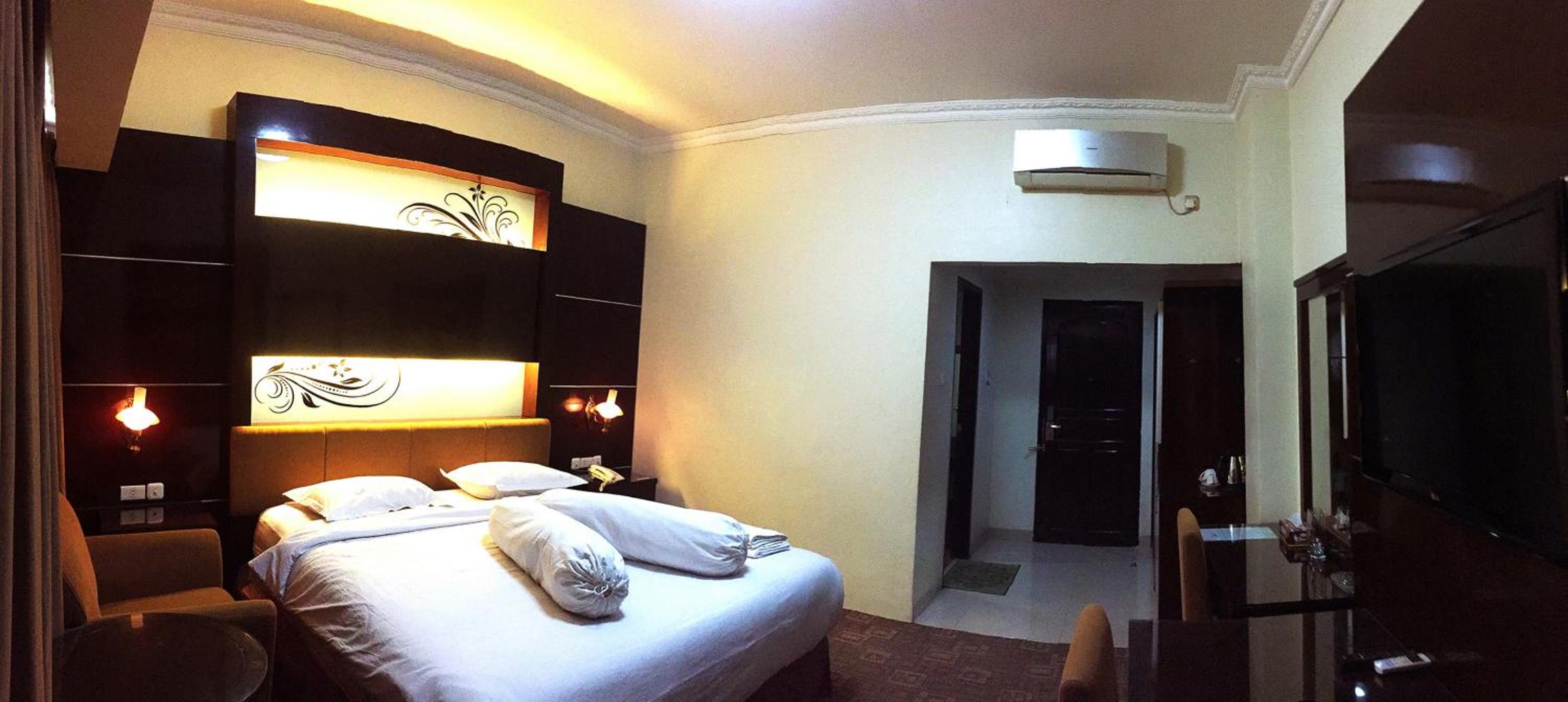 Deluxe Suite - Photo 2