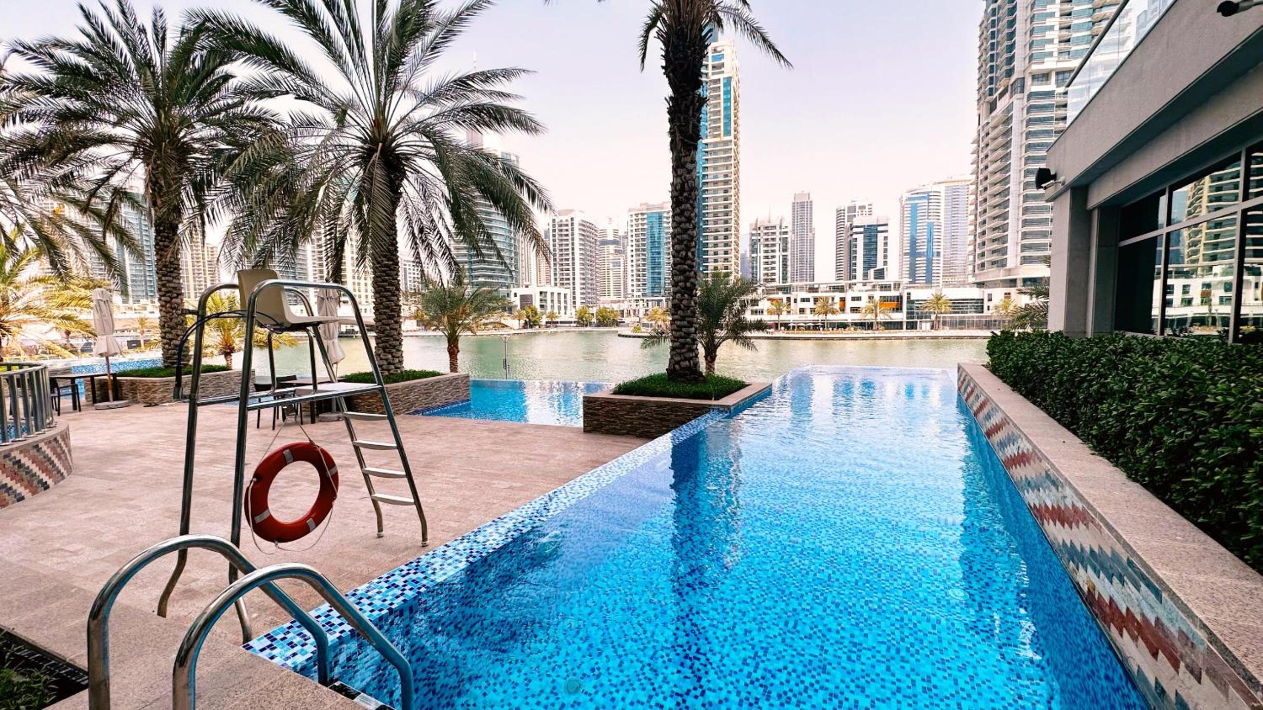 One-Bedroom Apartment with Balcony photo 2