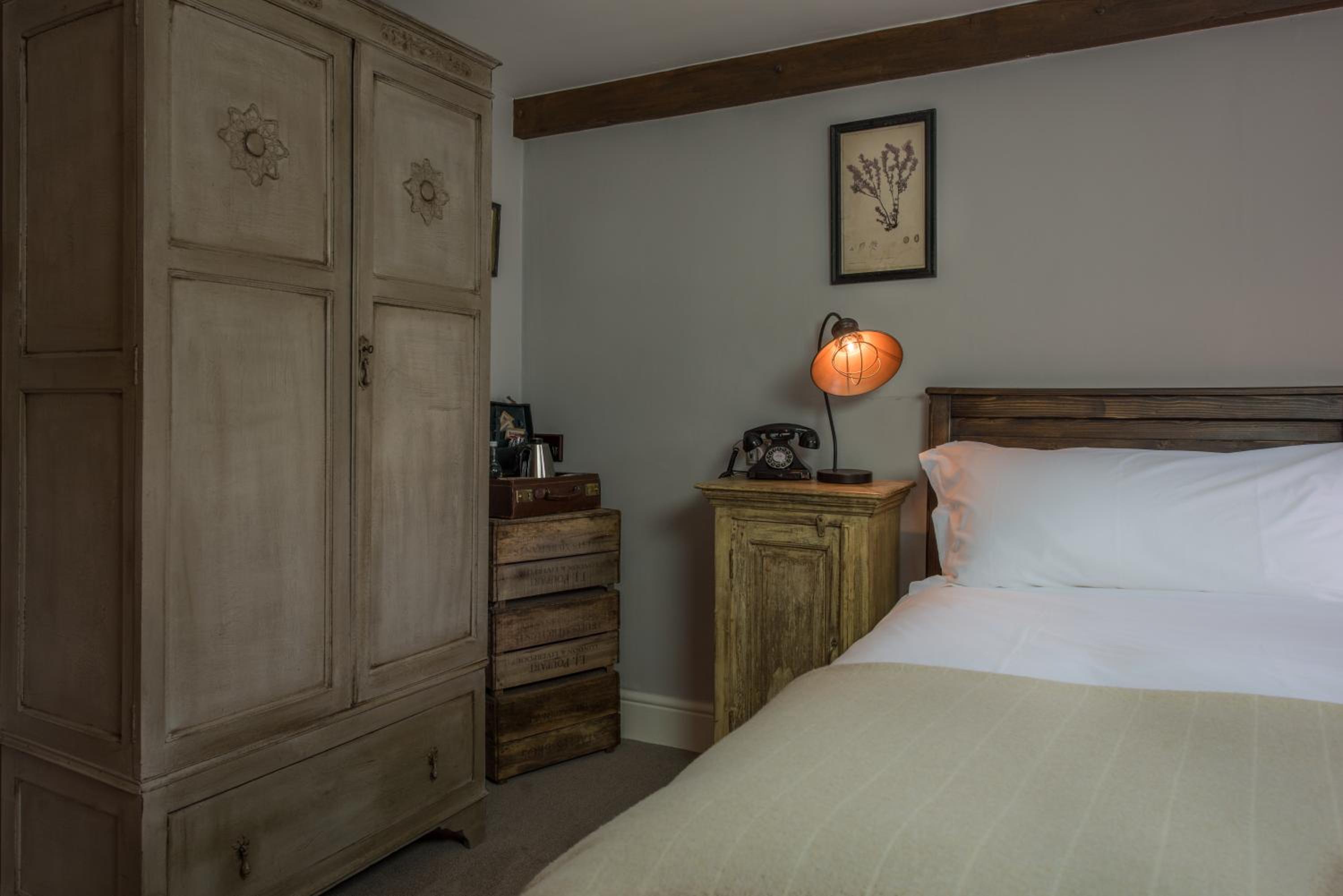 Twin Room - Photo 6