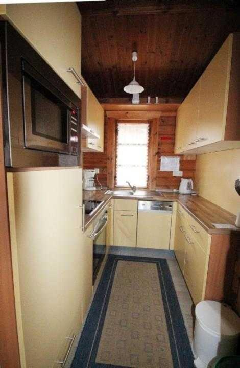 Two-Bedroom House with Terrace photo 3