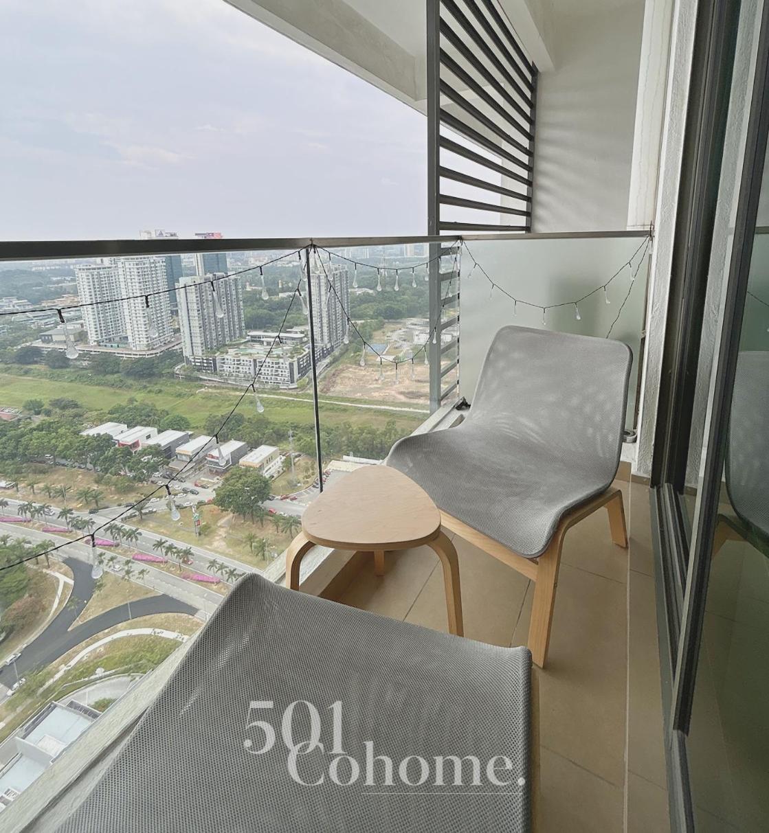 Studio with Balcony photo 3