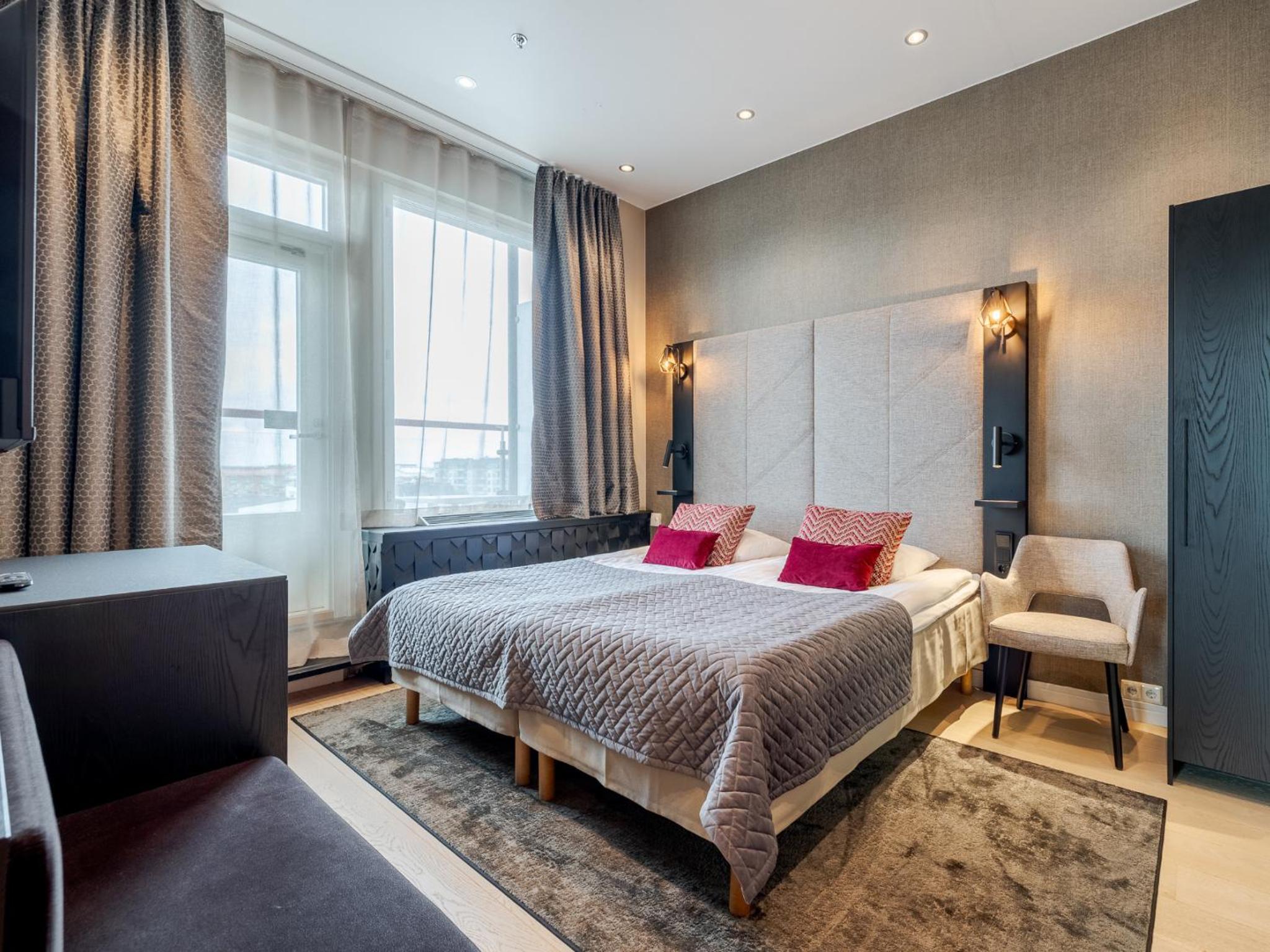 Santa Claus Suite - Photo 8