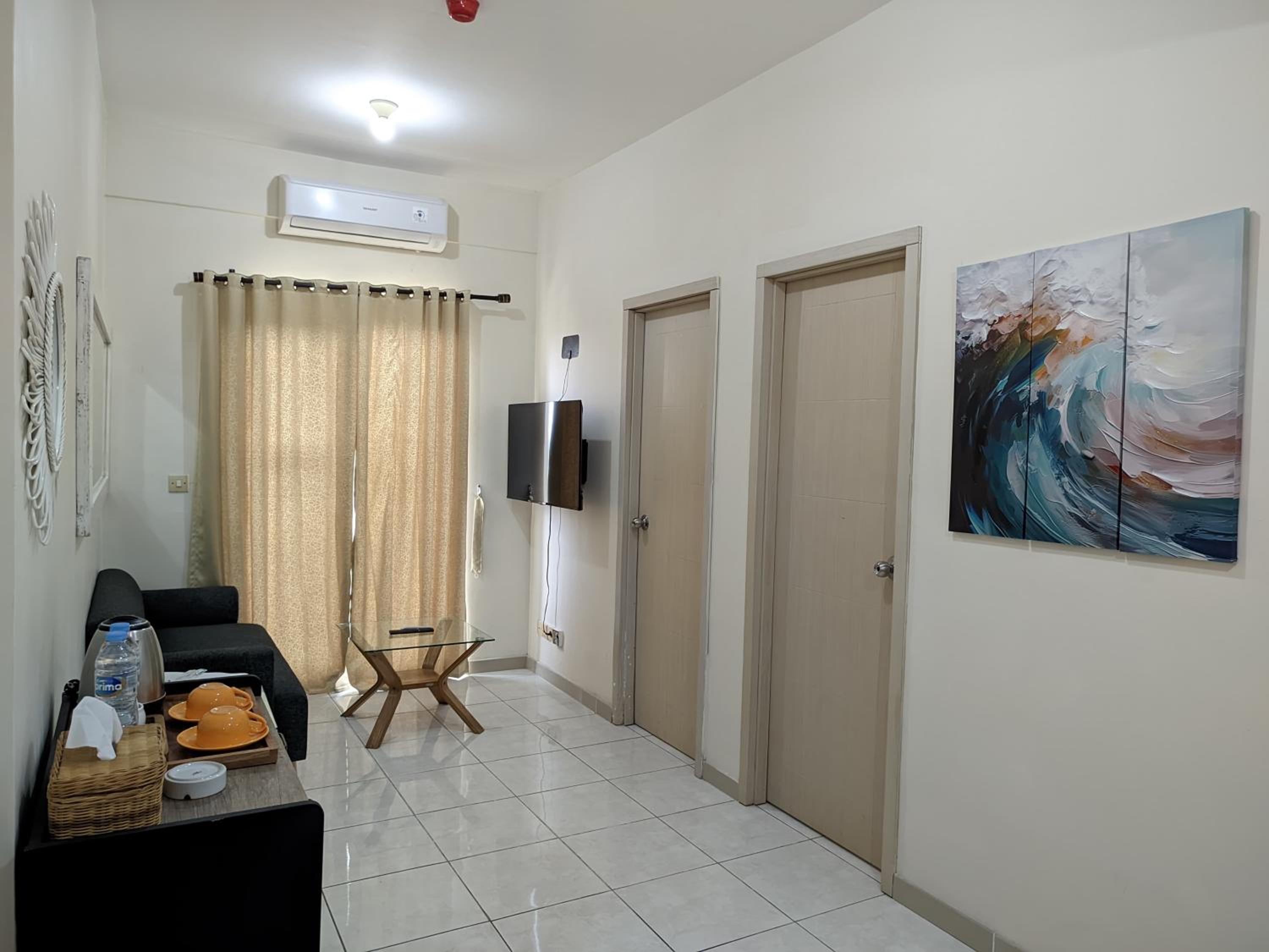 One-Bedroom Deluxe Apartment