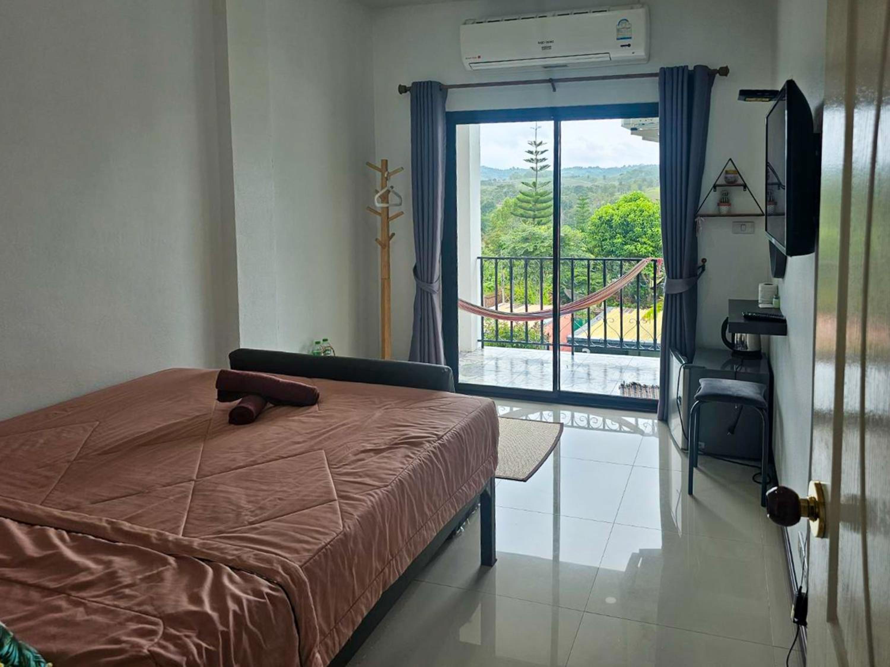 Double Room with Mountain View