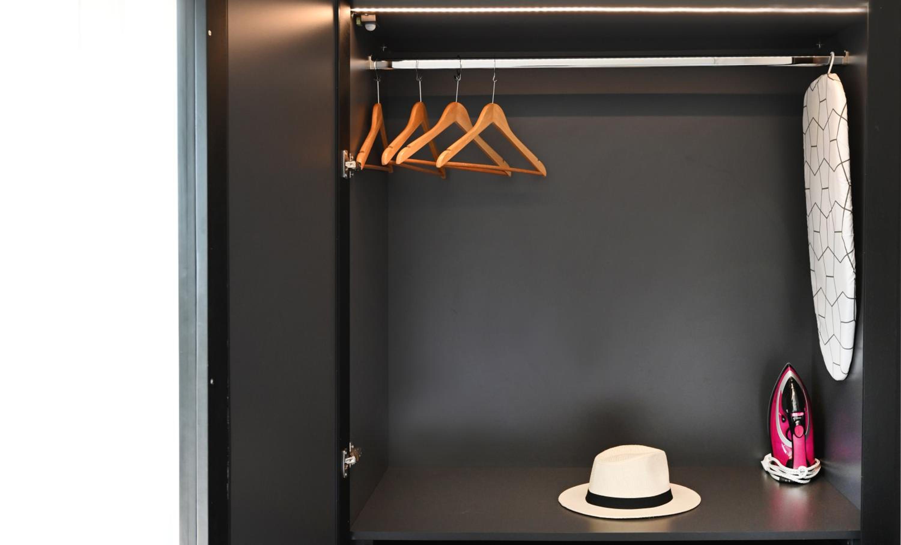 Superior Double or Twin Room - Photo 6