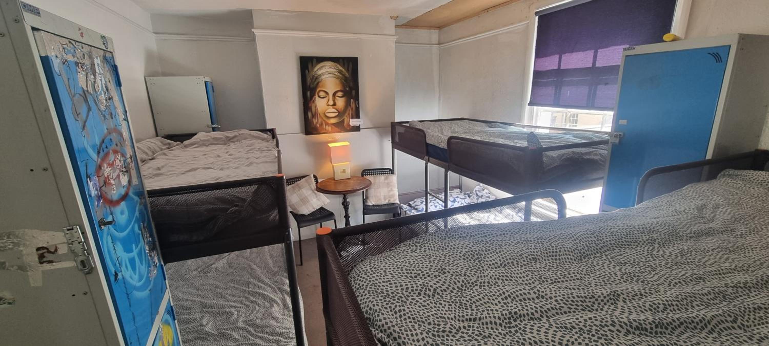 Bed in 6-Bed Mixed Dormitory Room photo 1