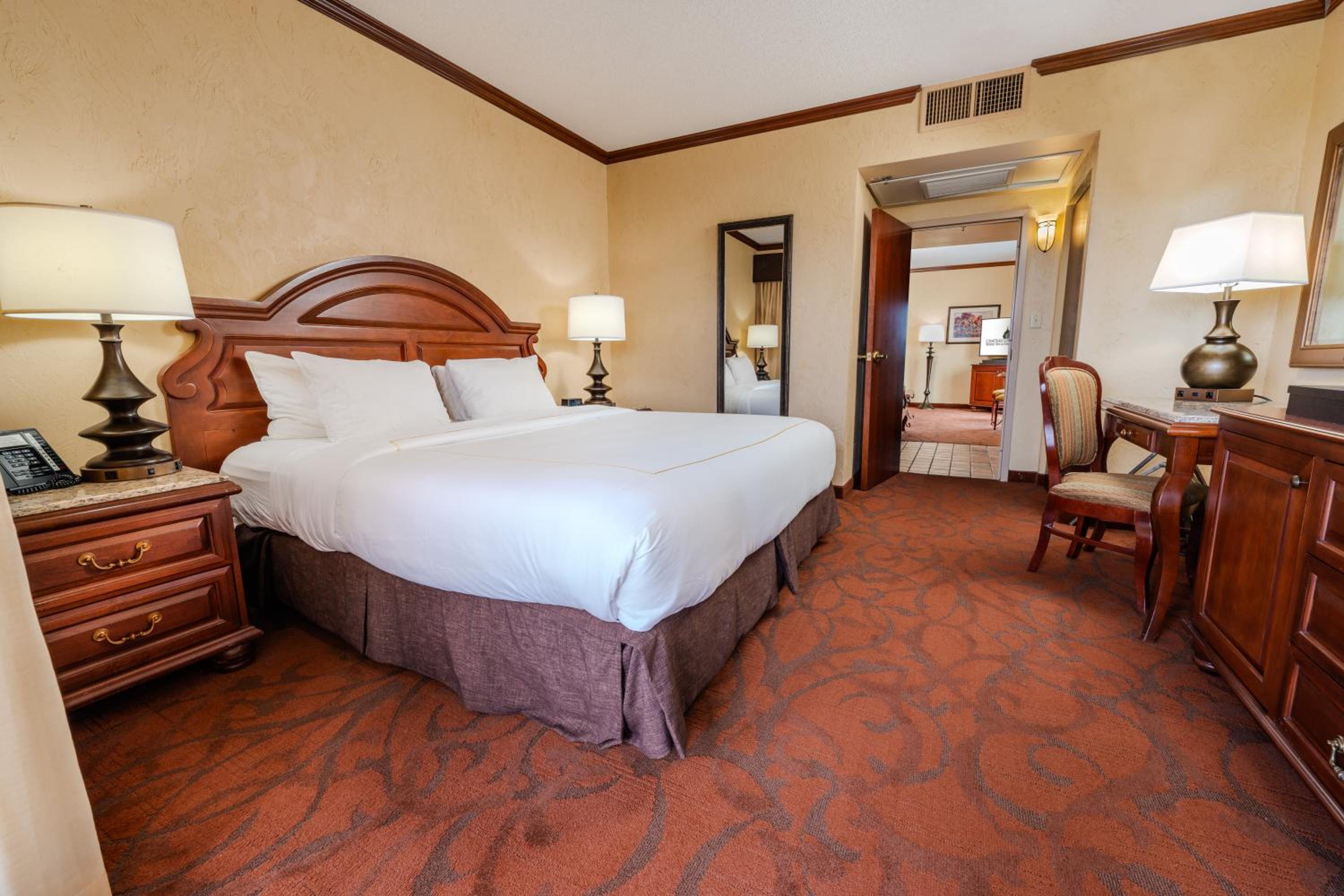 Suite with Lake View - Photo 4