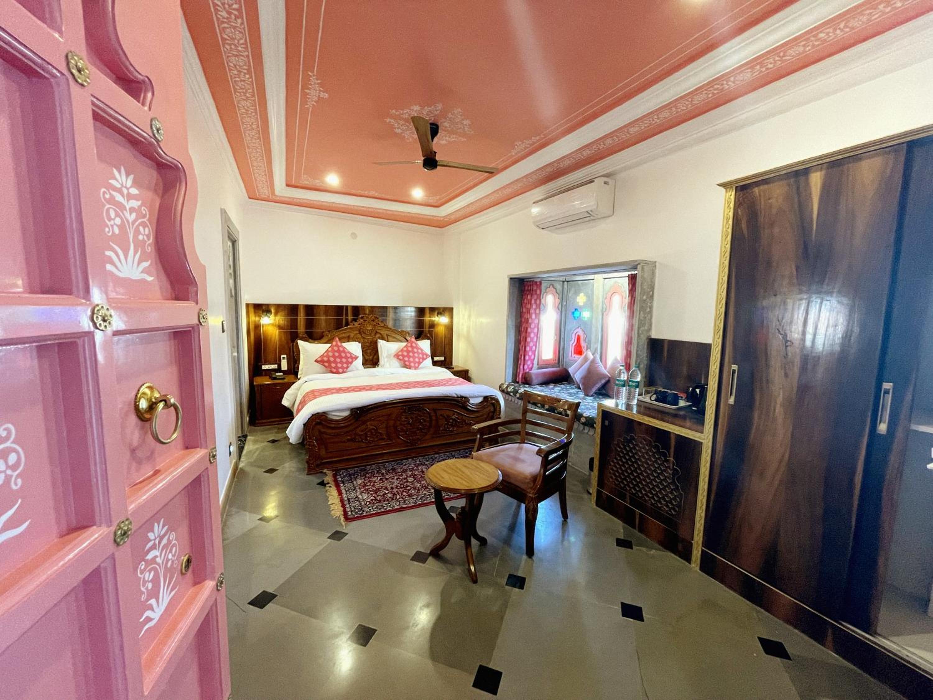 Queen Suite