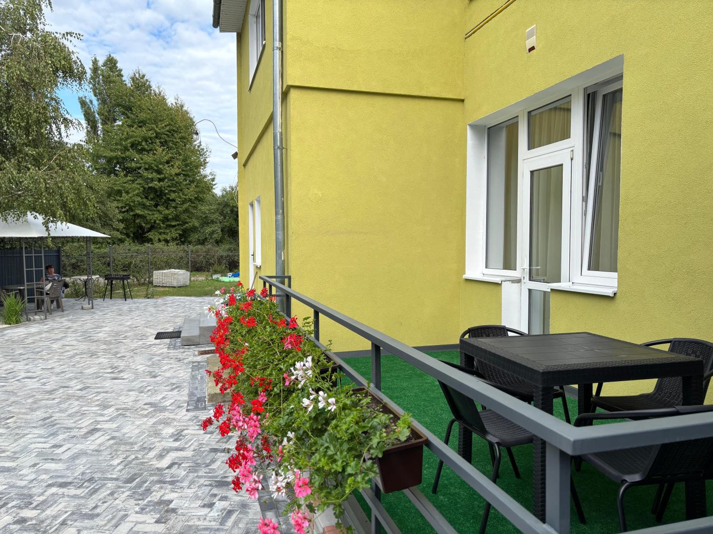 Studio Apartment with Balcony