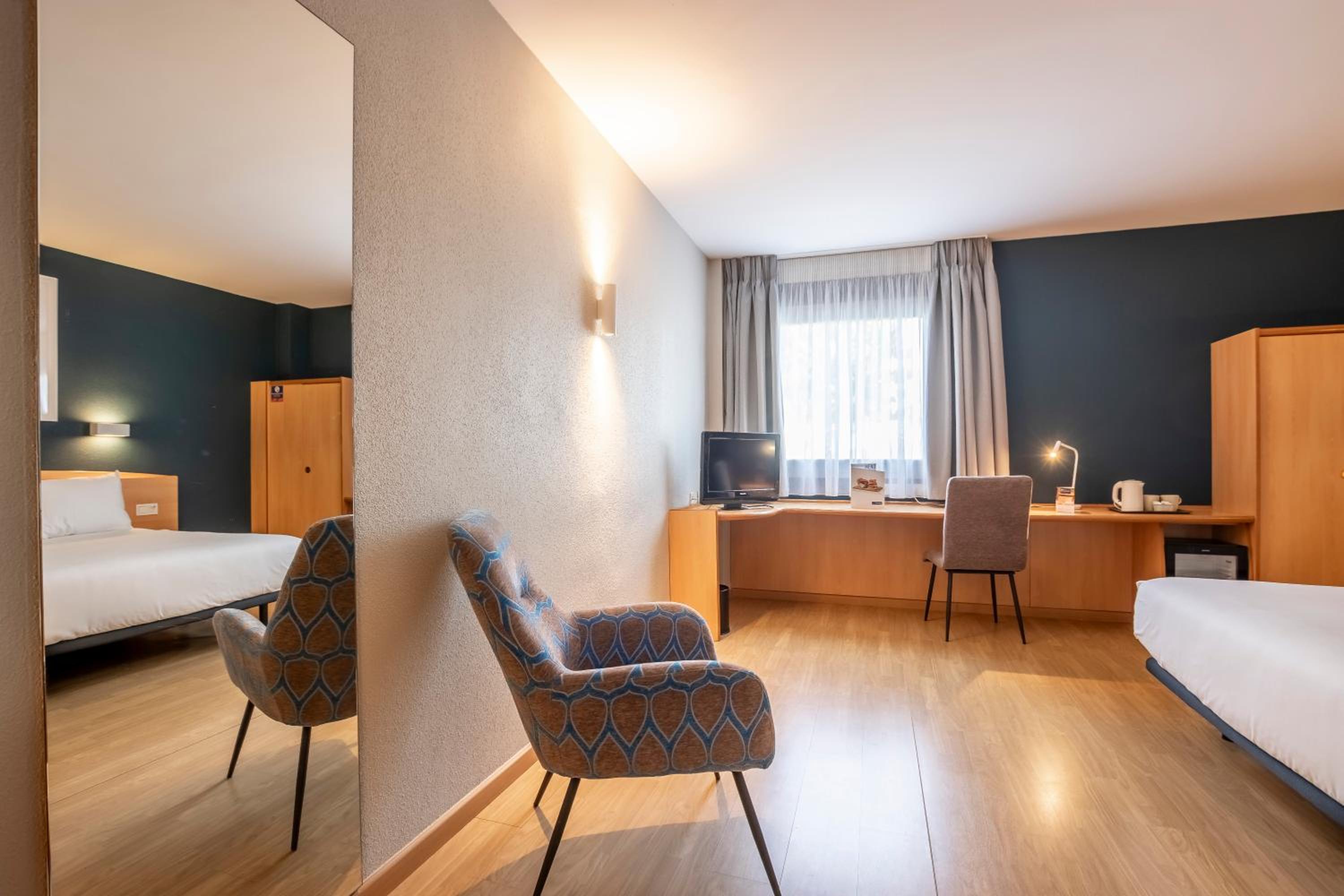 Double Room - Disability Access - Photo 22