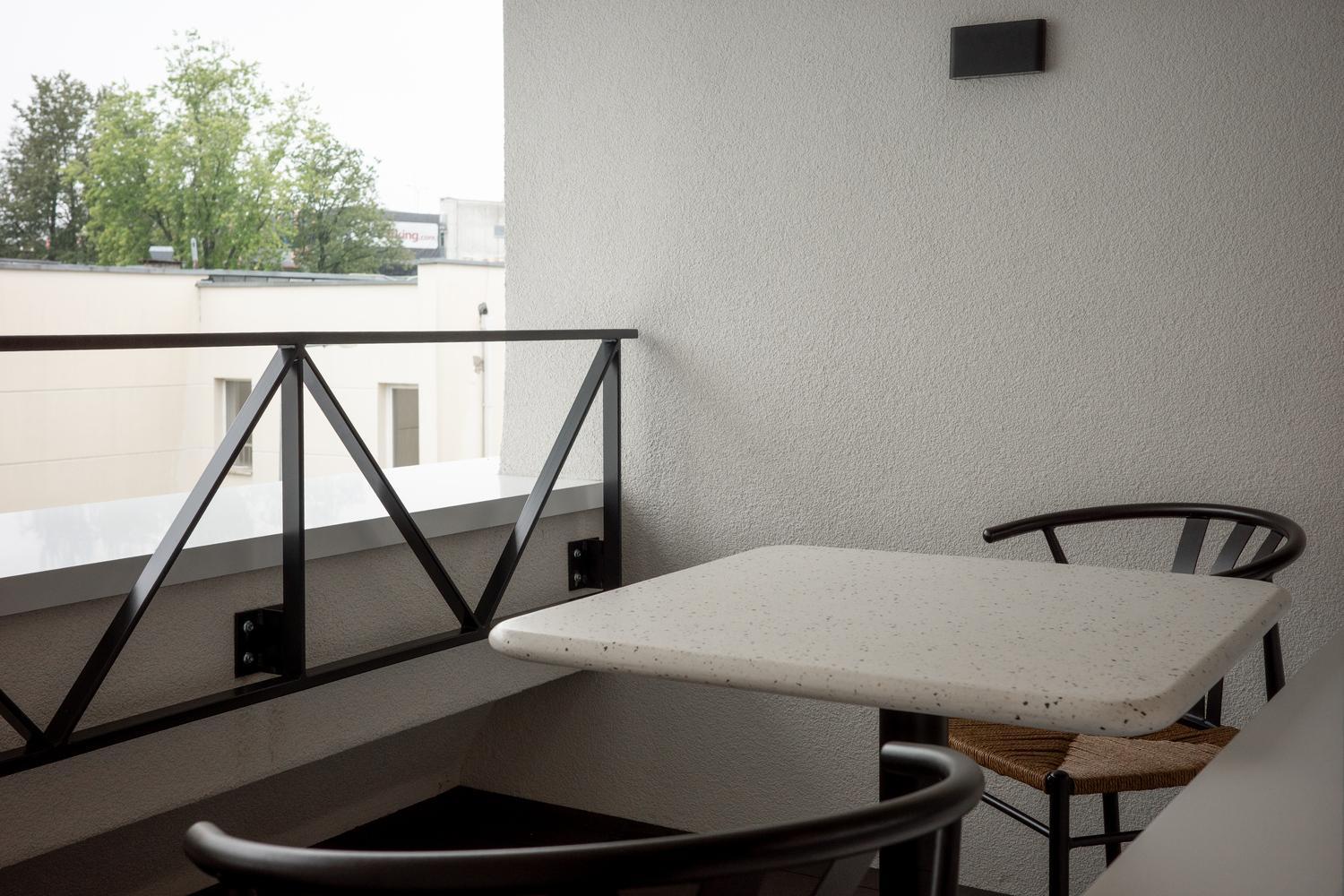 Standard Double Room with Balcony - Photo 6