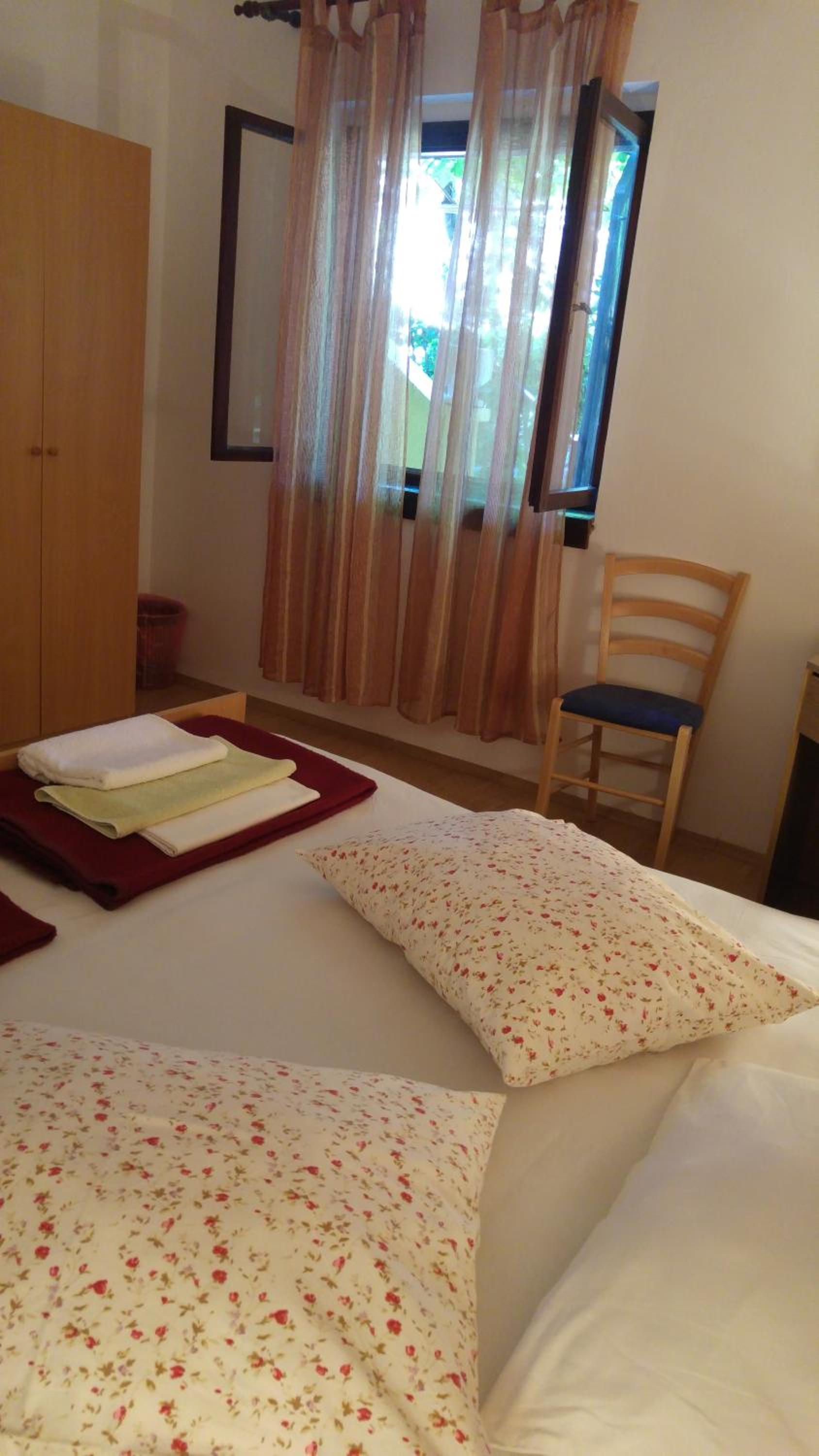 Two-Bedroom Apartment - Photo 24
