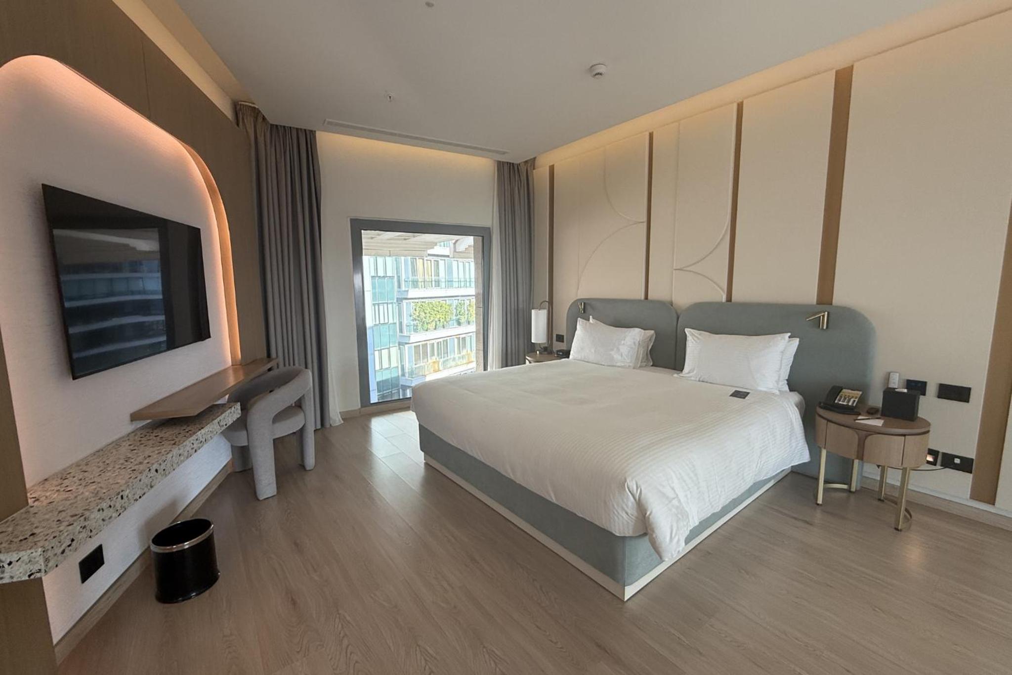 One-Bedroom Duplex Suite with Sea View - Photo 8