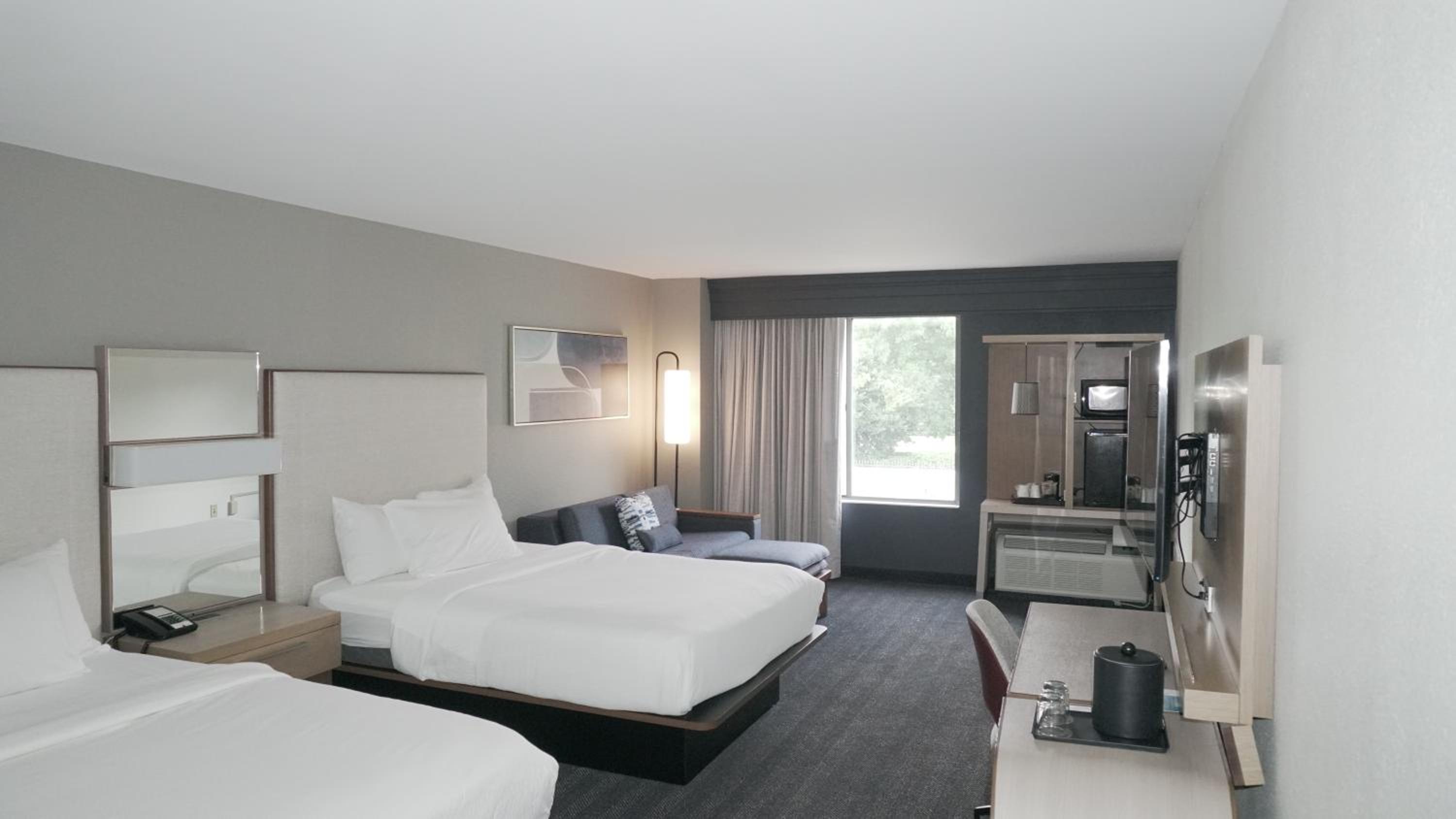 Queen Room with Two Queen Beds  and Adapted Tub - Mobility and Hearing Accessible photo 2