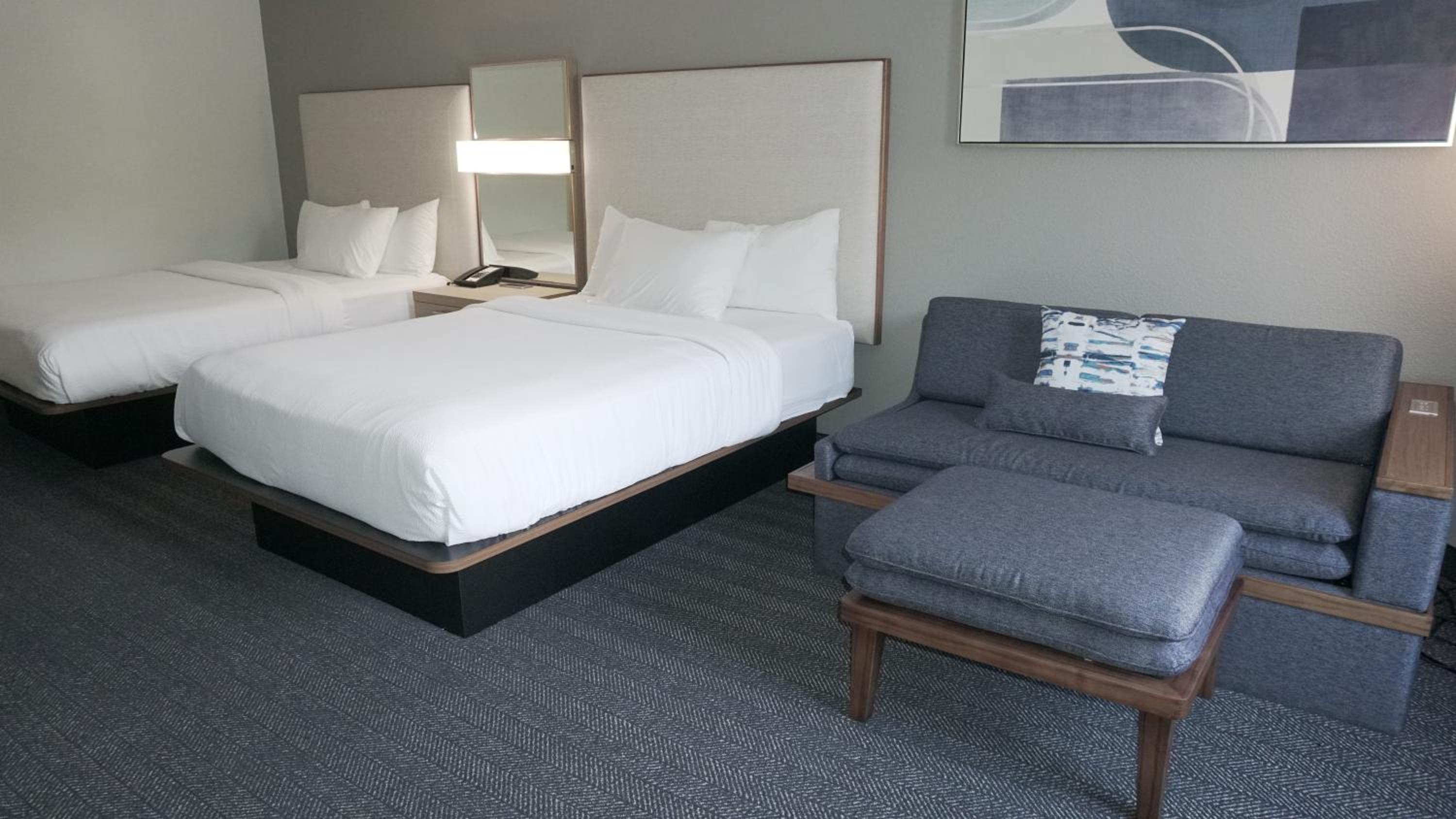 Queen Room with Two Queen Beds  and Adapted Tub - Mobility and Hearing Accessible photo 3