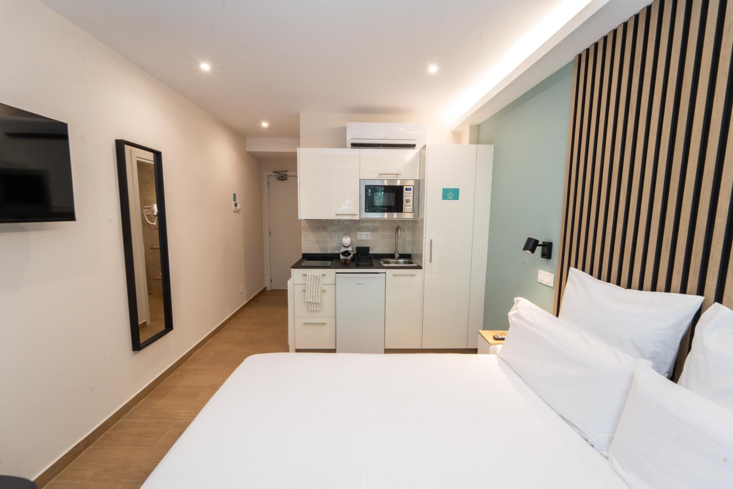 Deluxe Double Room photo 3