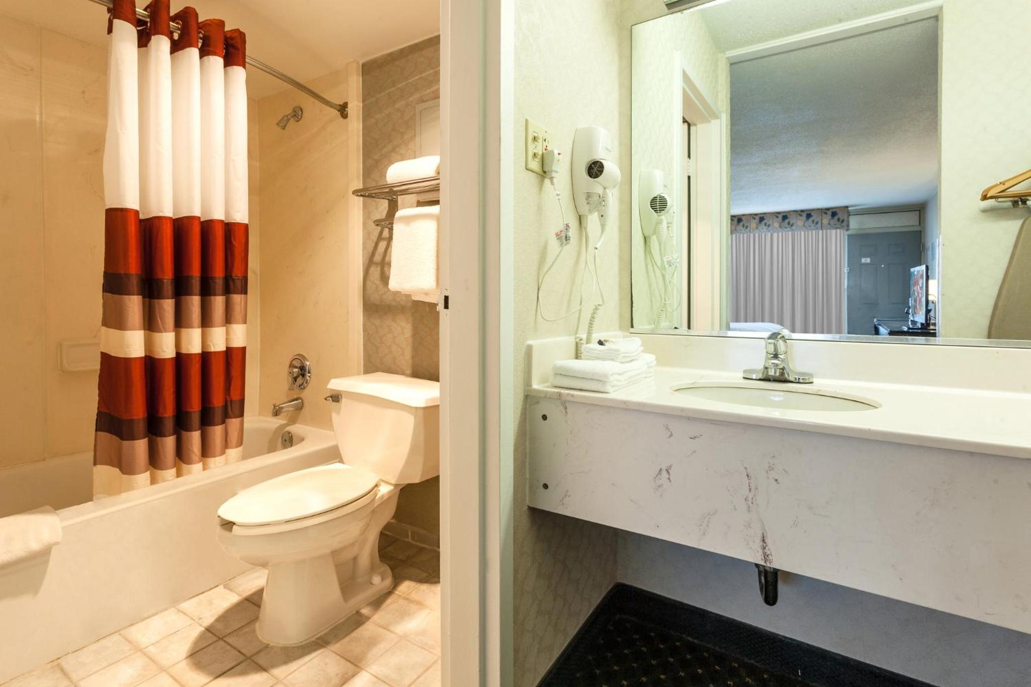 Deluxe Room with Two Double Beds Non-Smoking