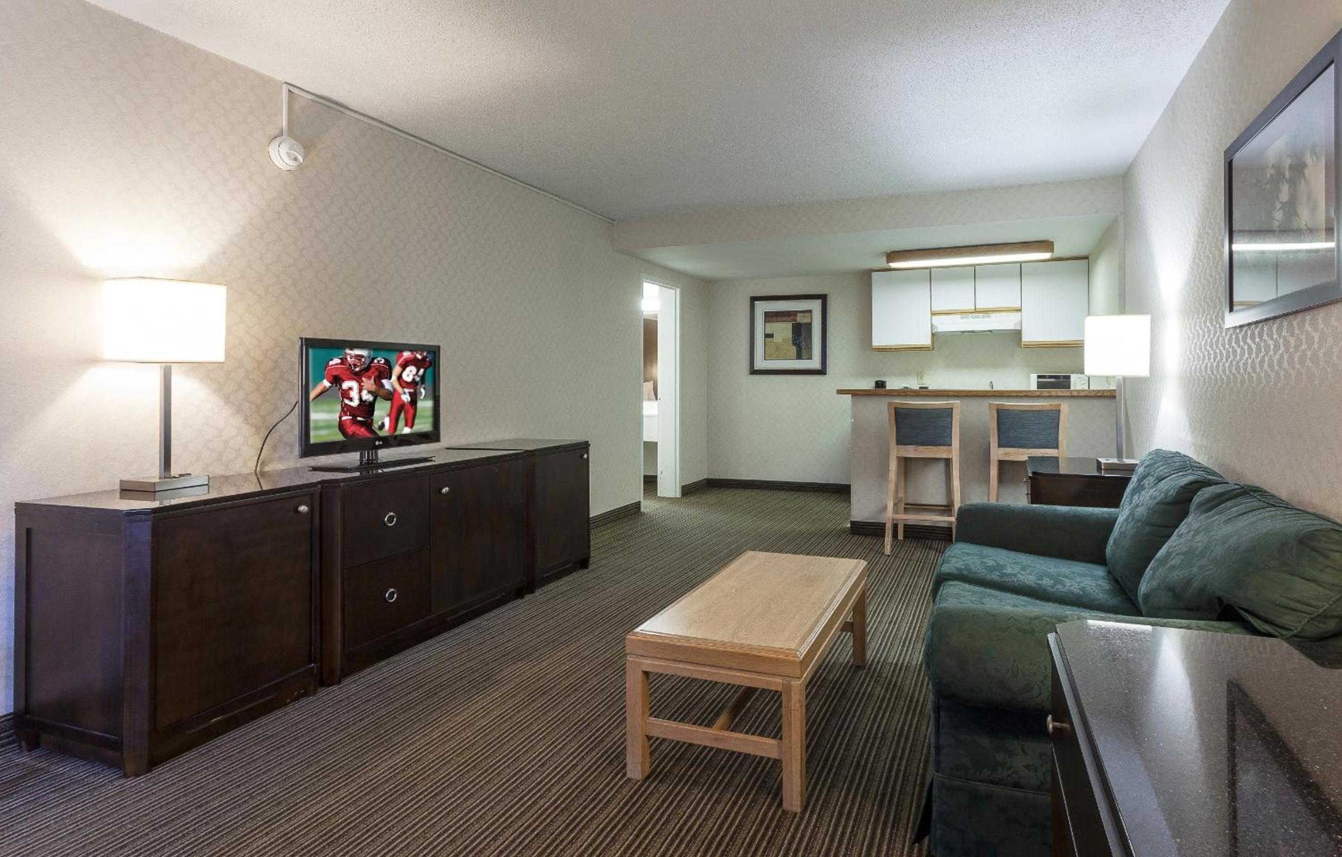 Suite King with Kitchenette Non-Smoking