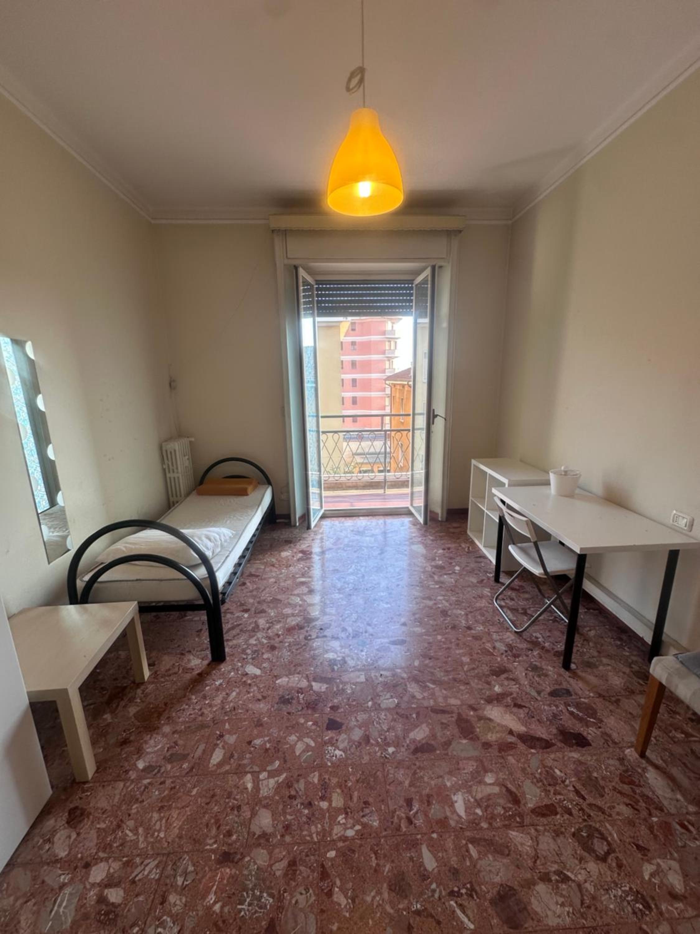 Twin Room with Balcony photo 2