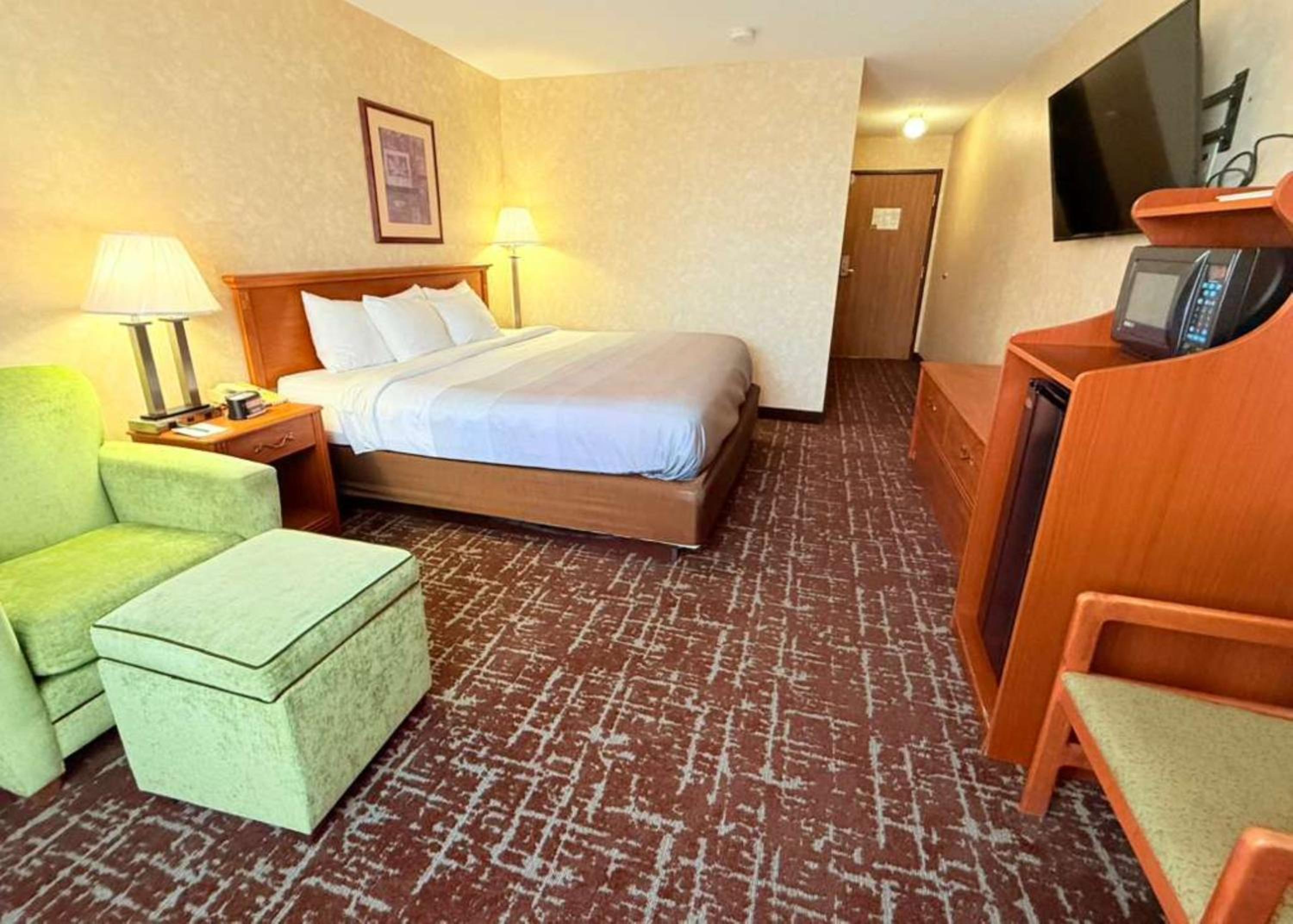 King Room - Non Smoking - Photo 2
