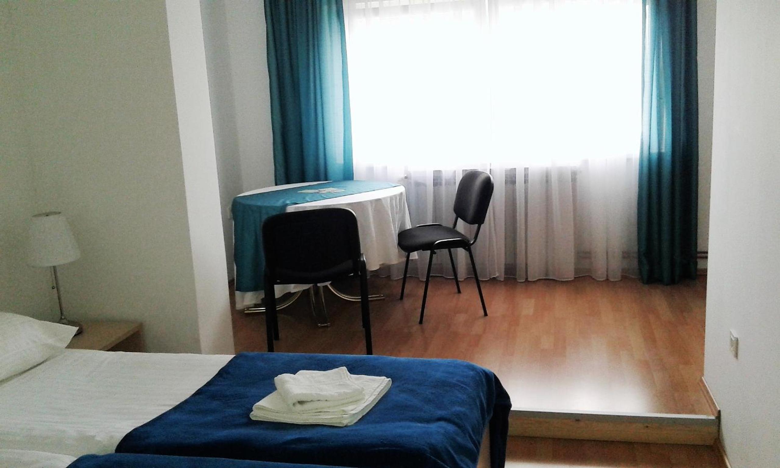 Standard Twin Room photo 3